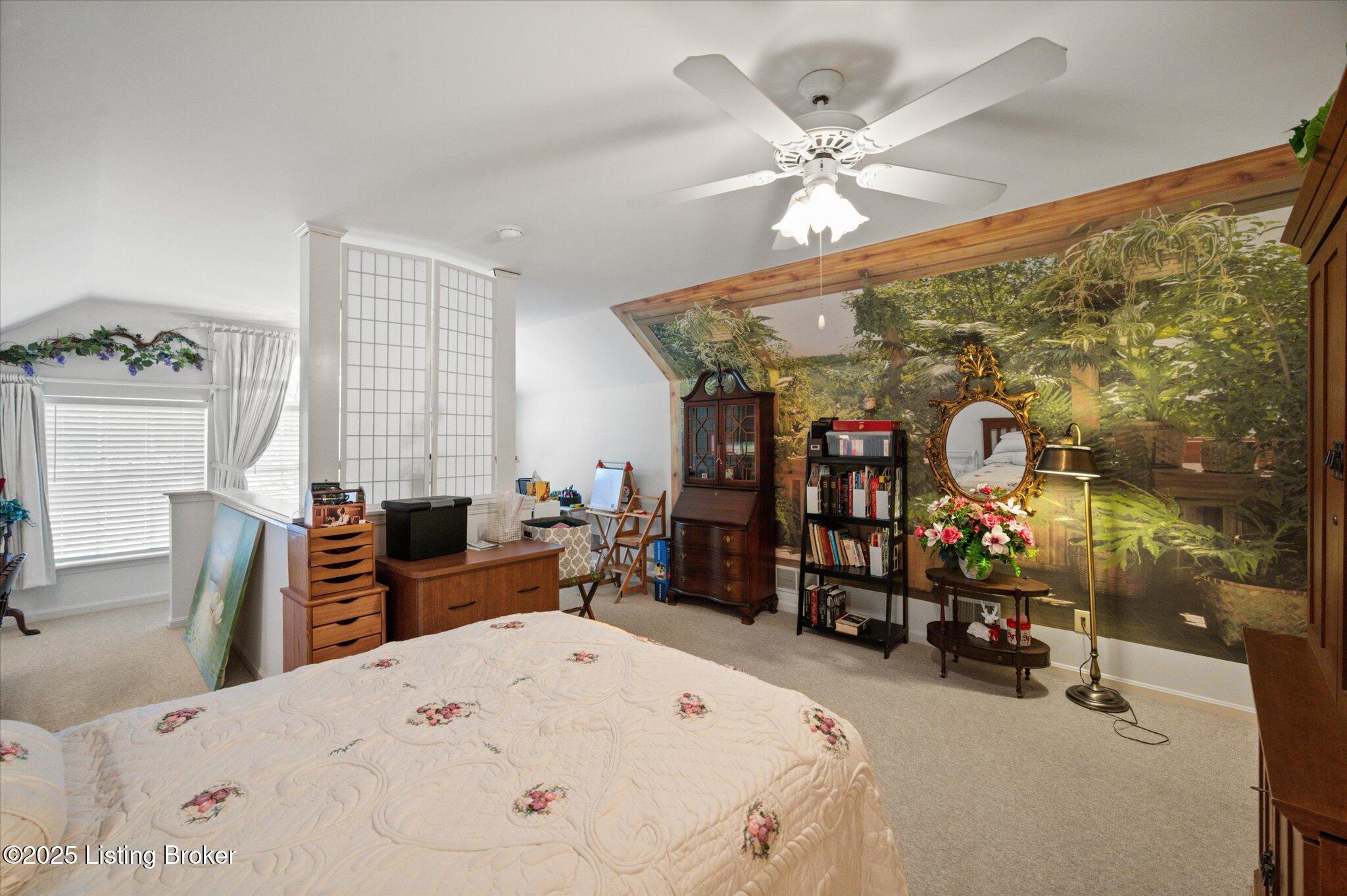 117 Hazelnut Ct