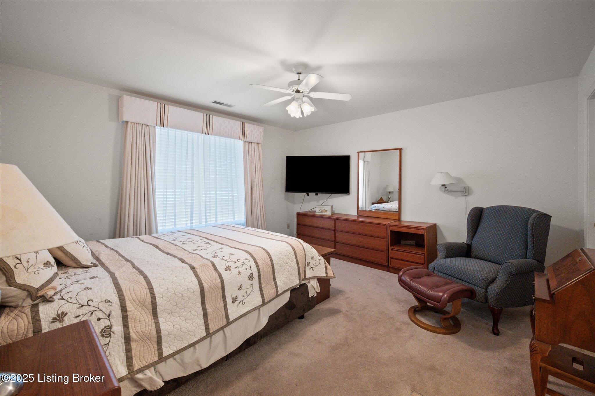 117 Hazelnut Ct