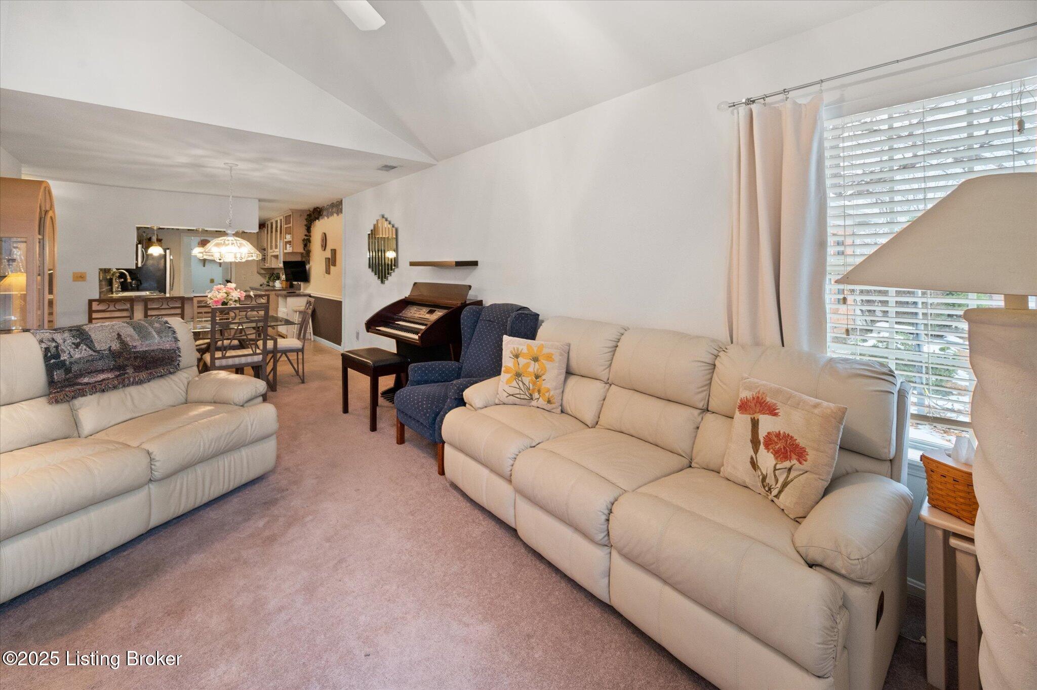 117 Hazelnut Ct