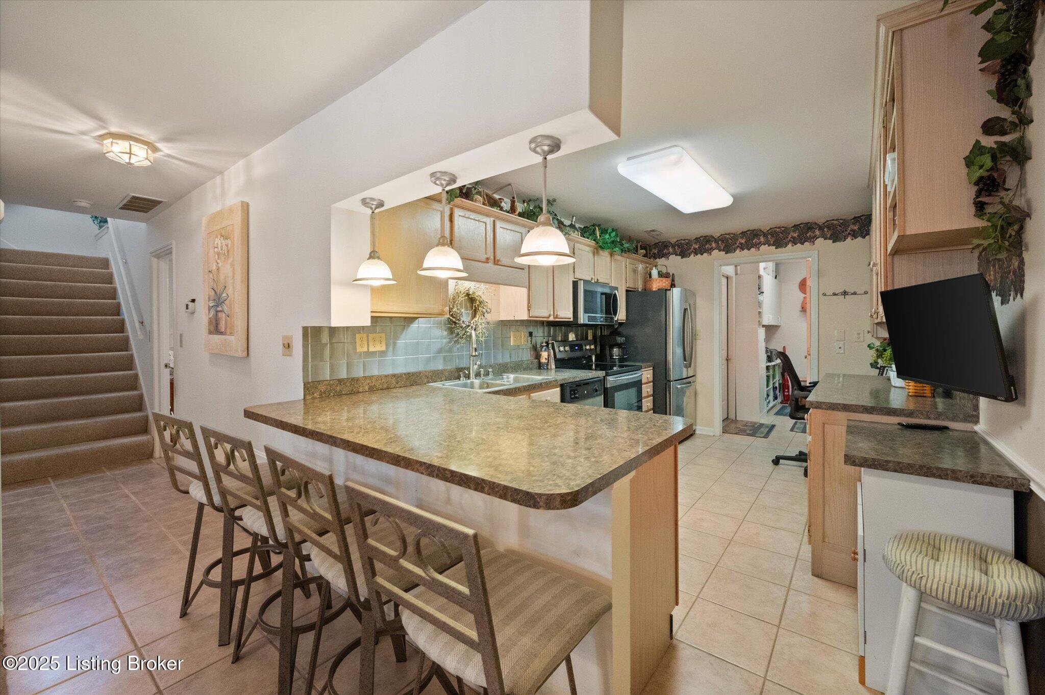 117 Hazelnut Ct