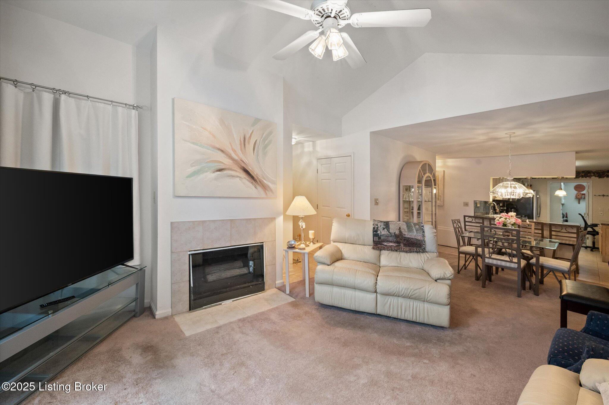 117 Hazelnut Ct