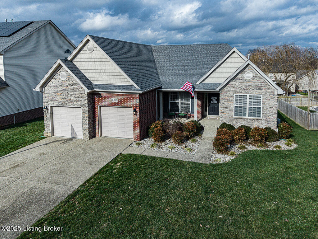 8017 Williamsgate Cir