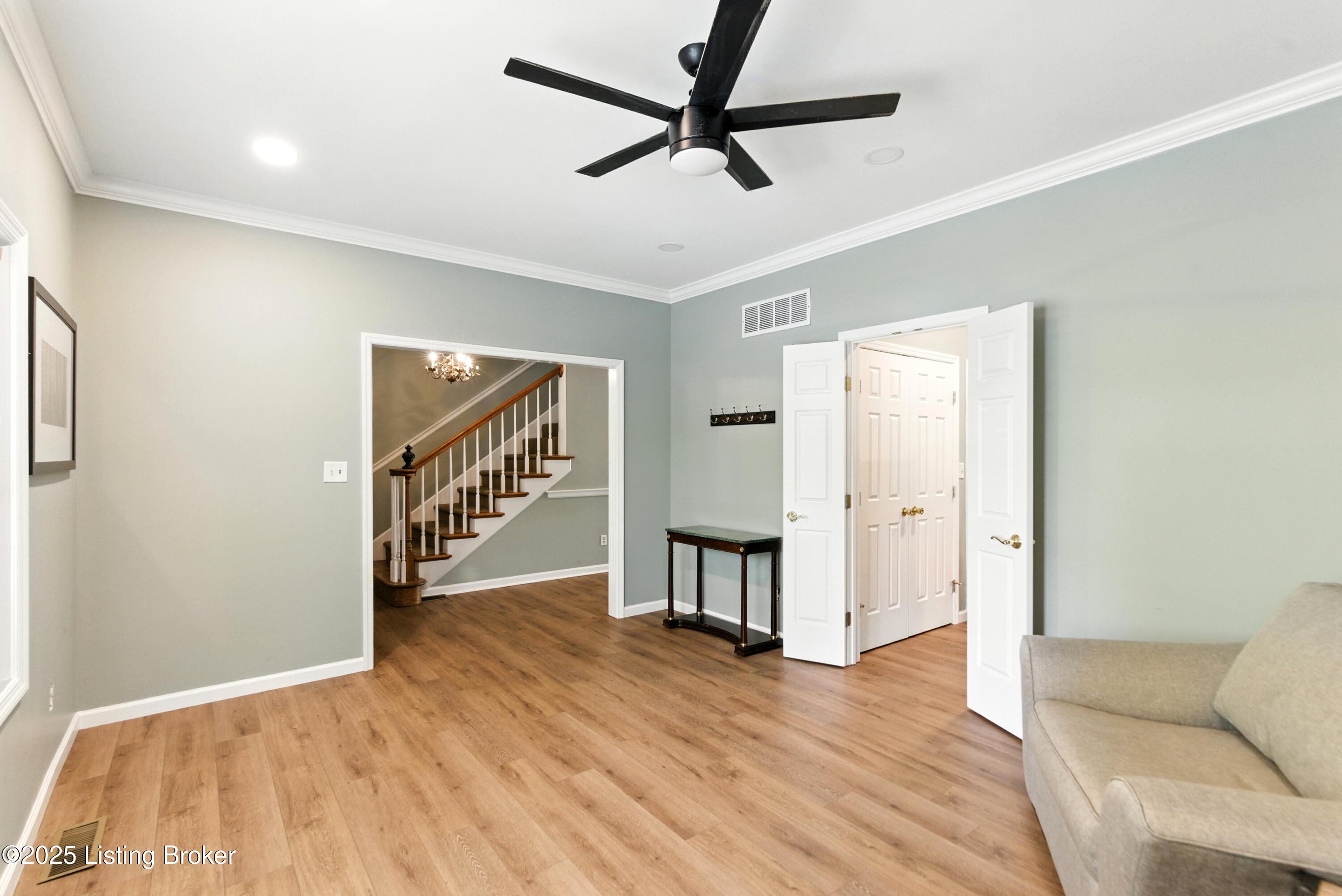 295 Patchen Dr