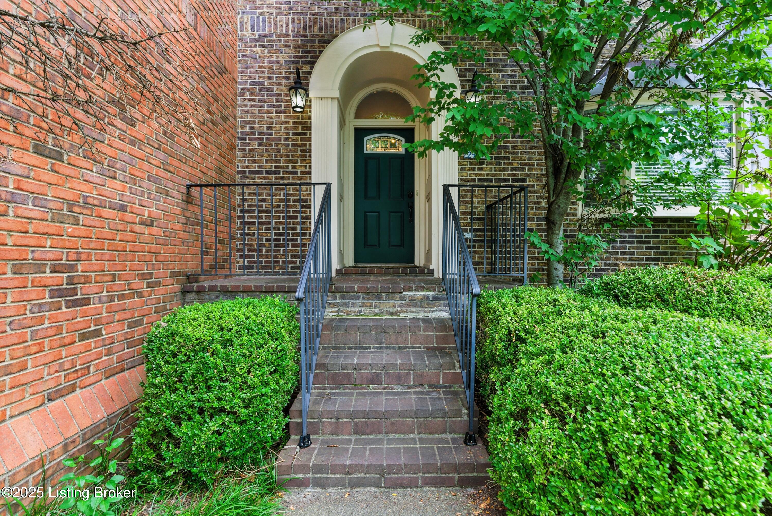 295 Patchen Dr