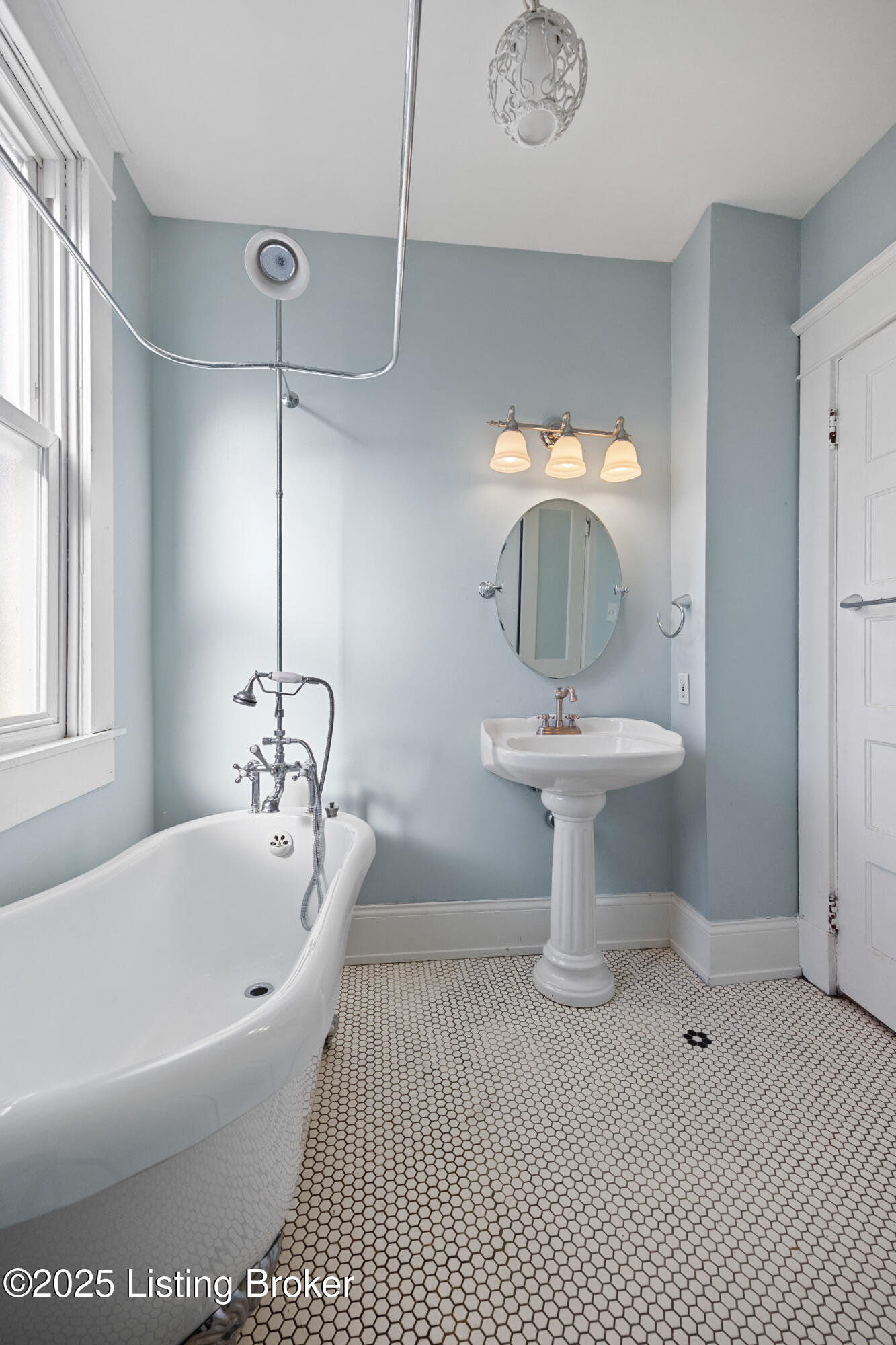 2805 Klondike Ln