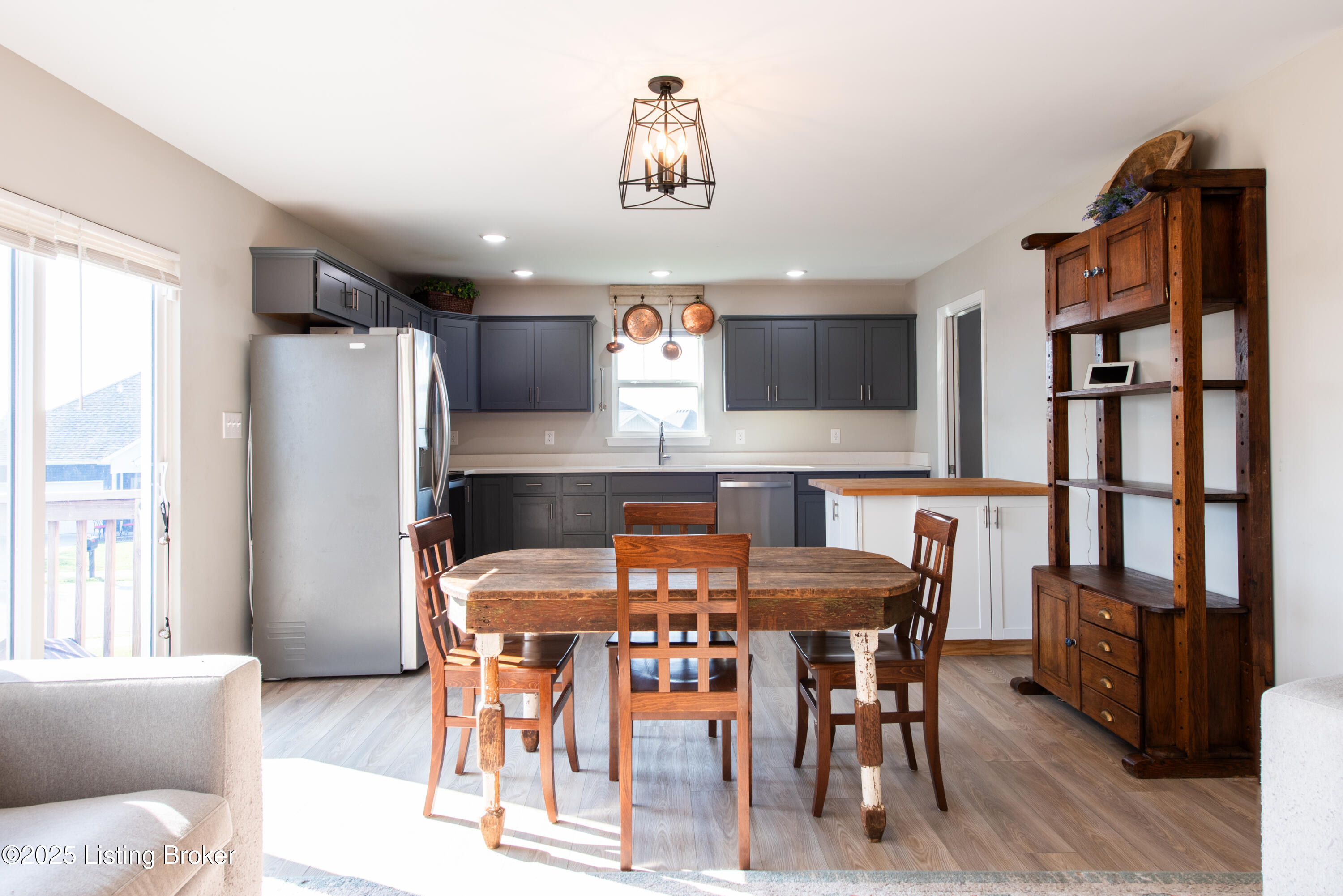 24 Greenbriar Dr