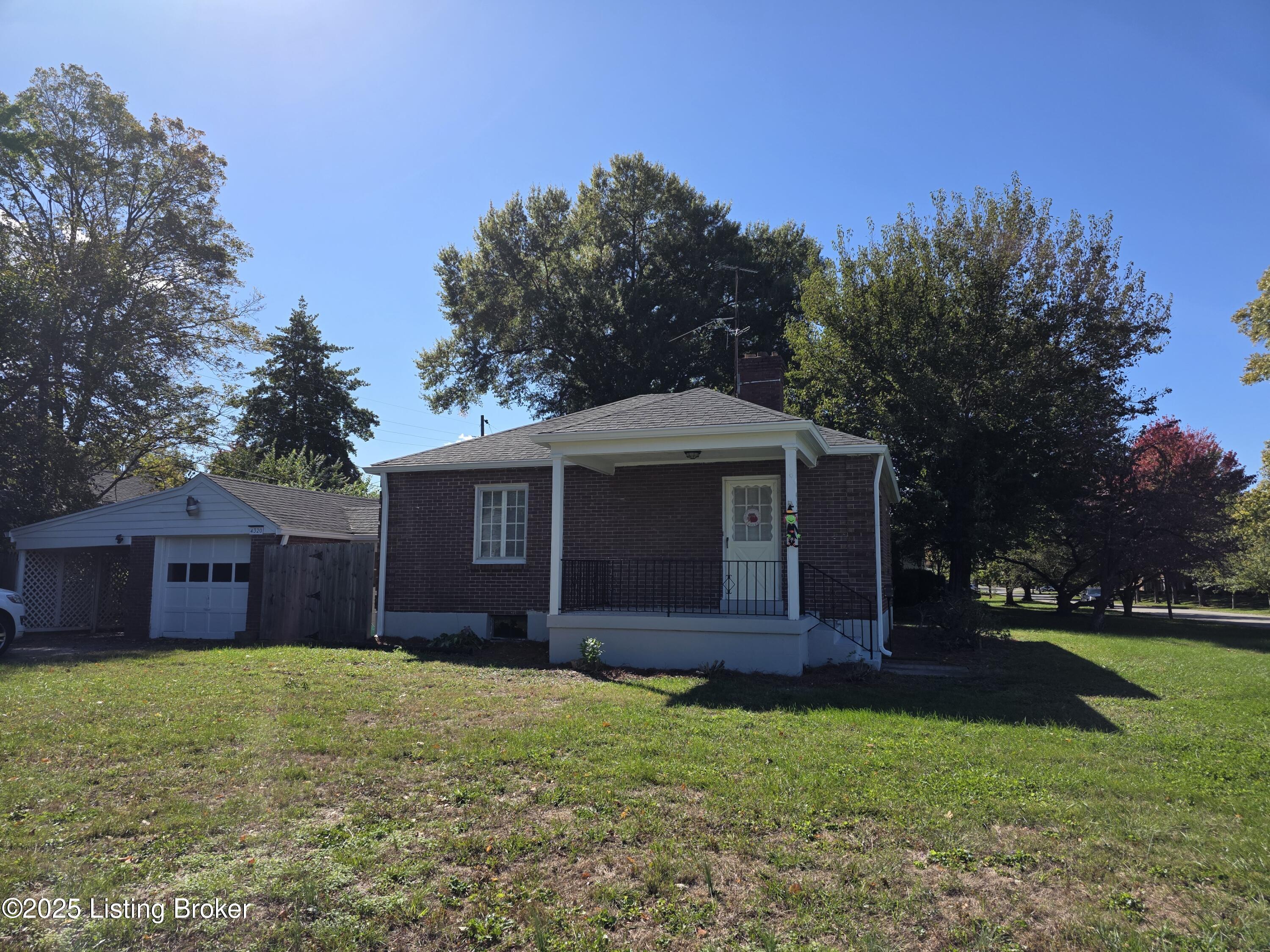 4320 Norbourne Blvd