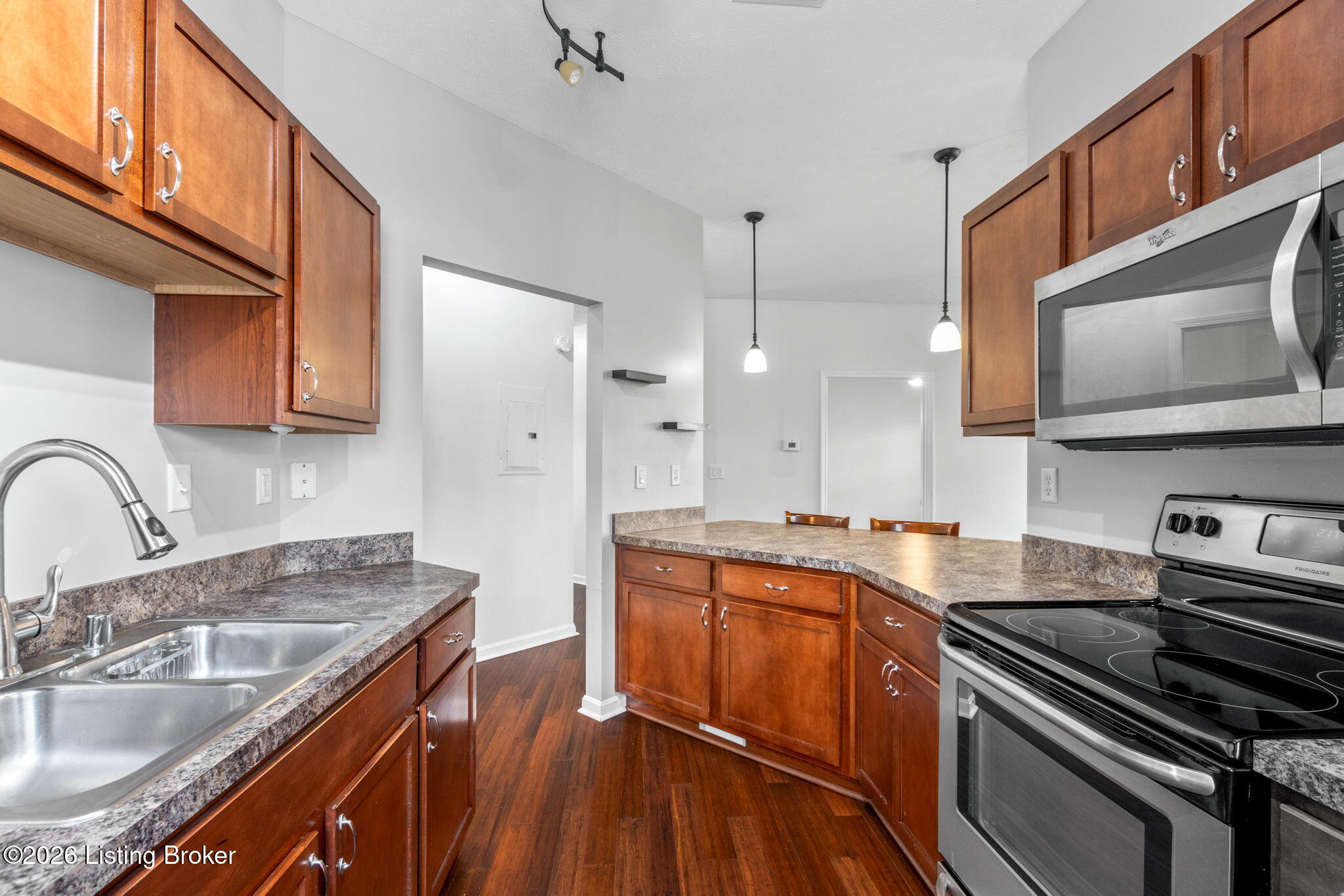 7500 Autumn Pointe Dr UNIT 104