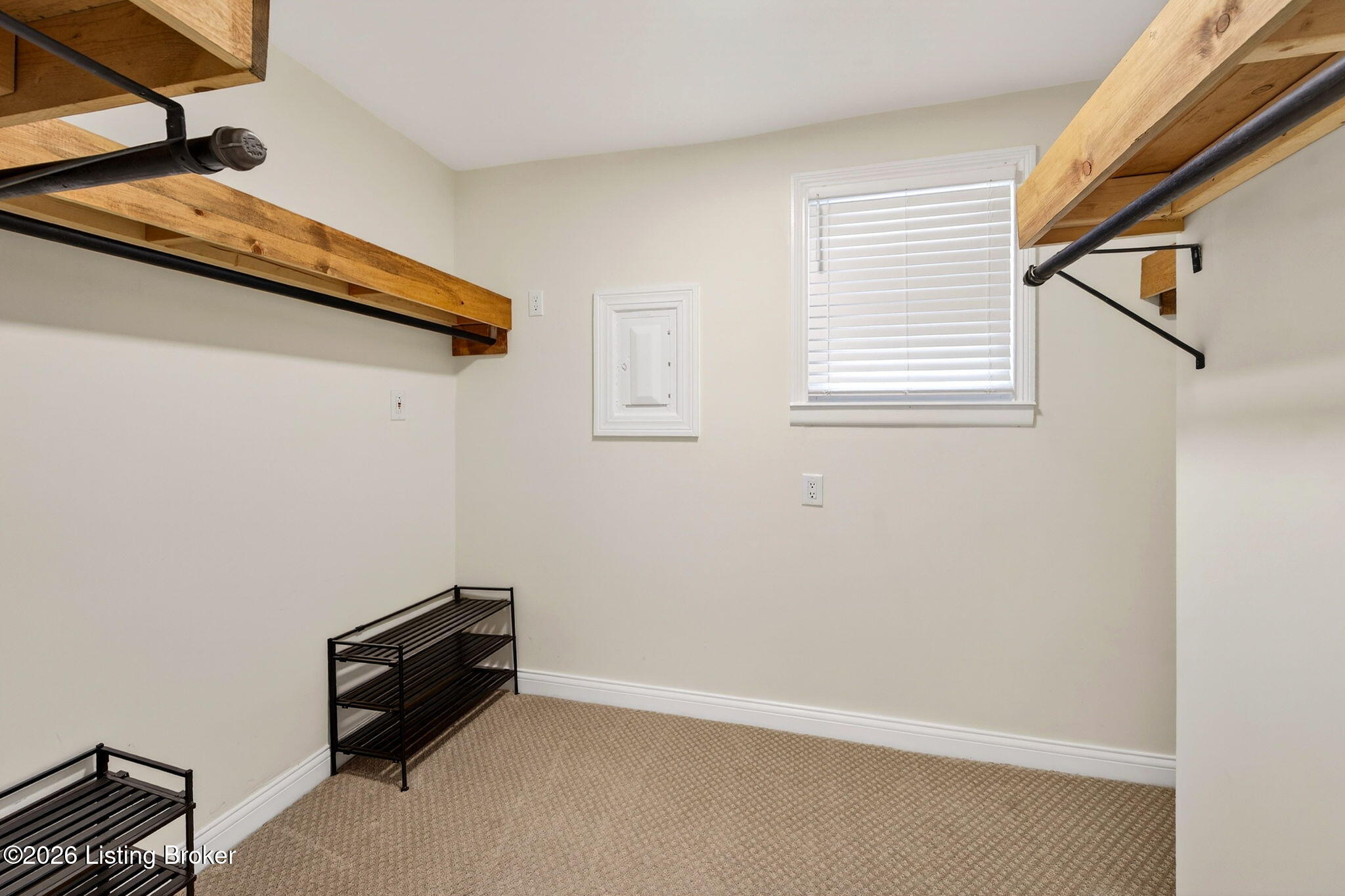 2403 Brighton Dr