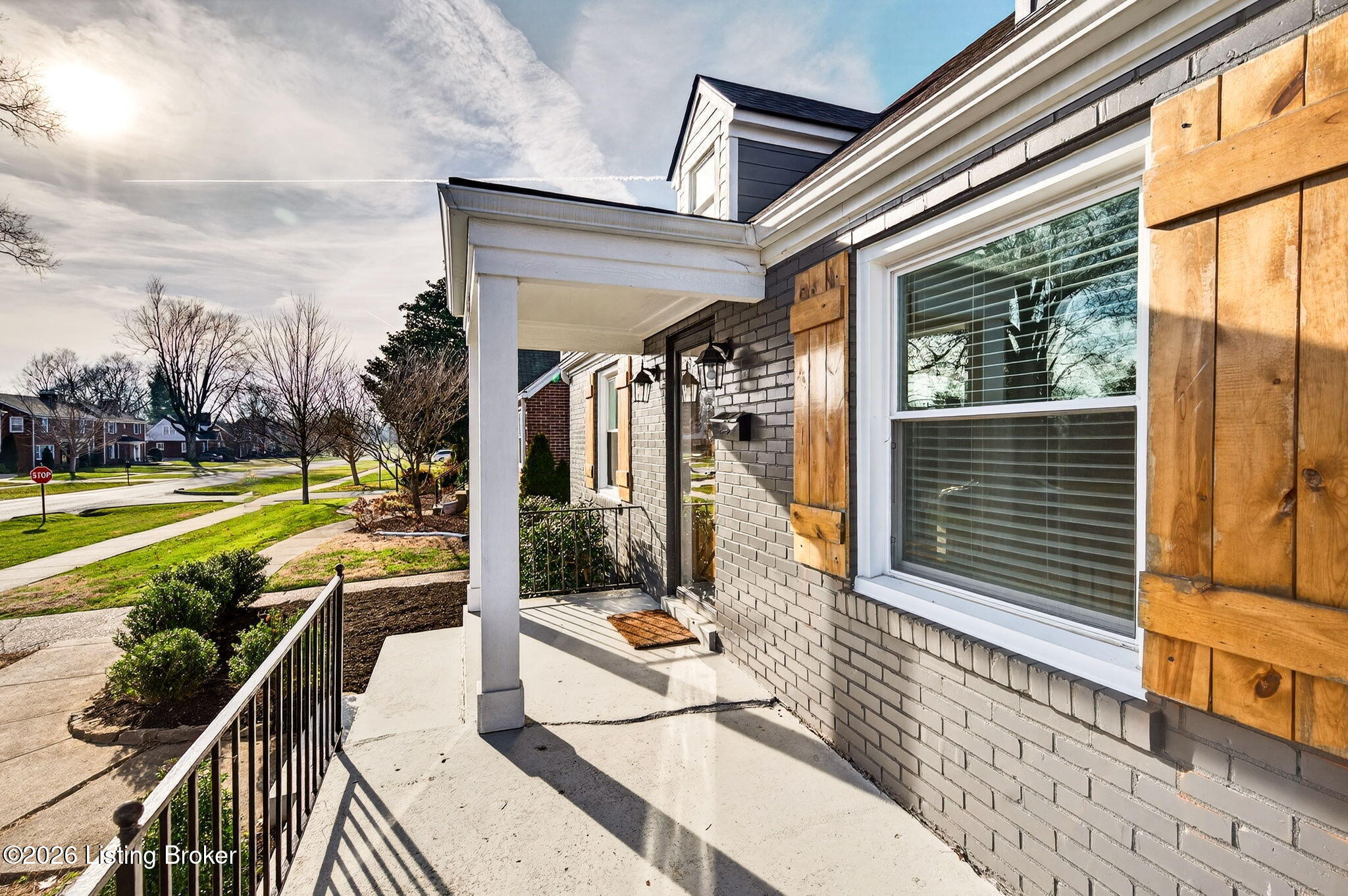 2403 Brighton Dr
