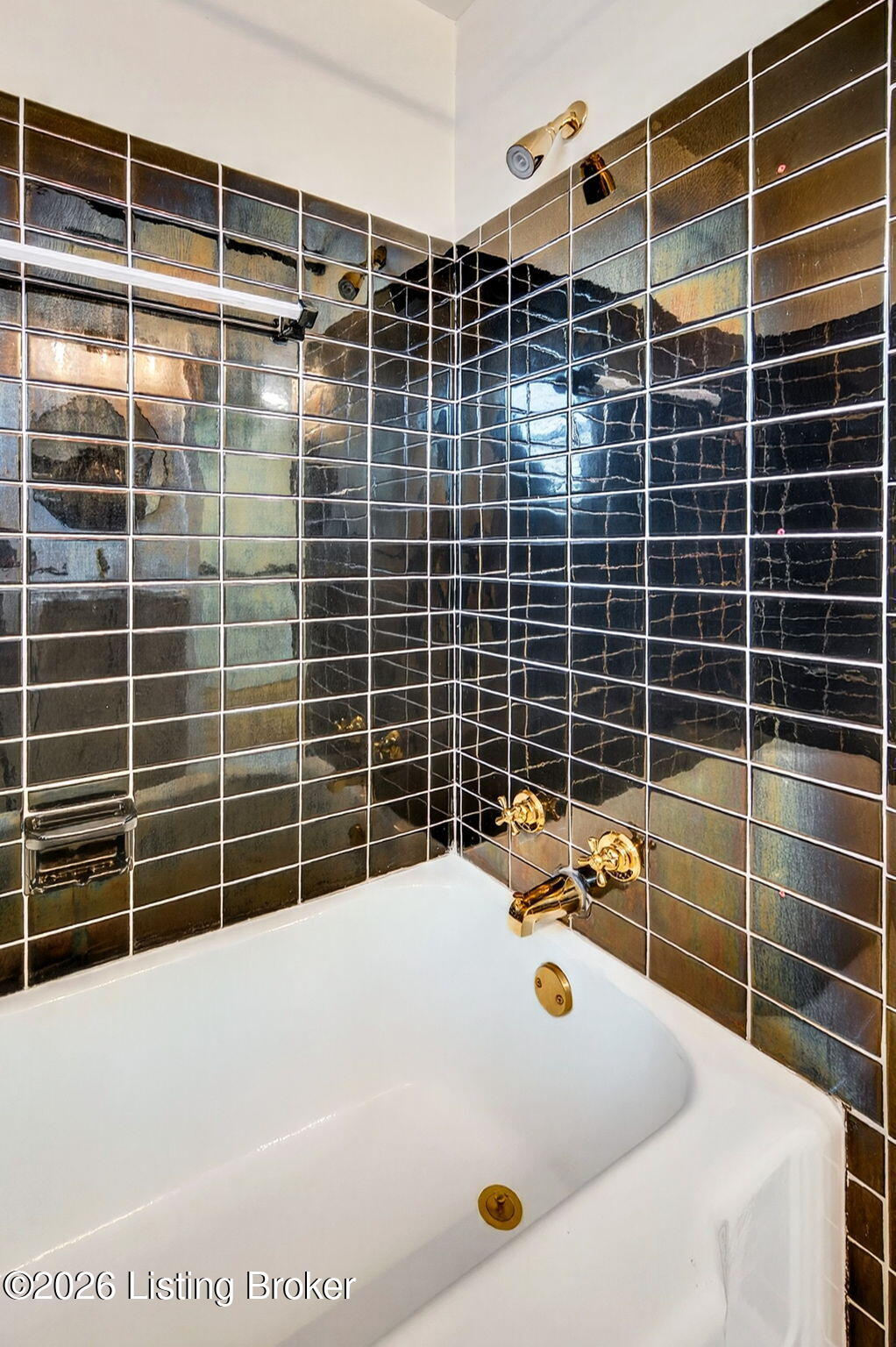 2403 Brighton Dr