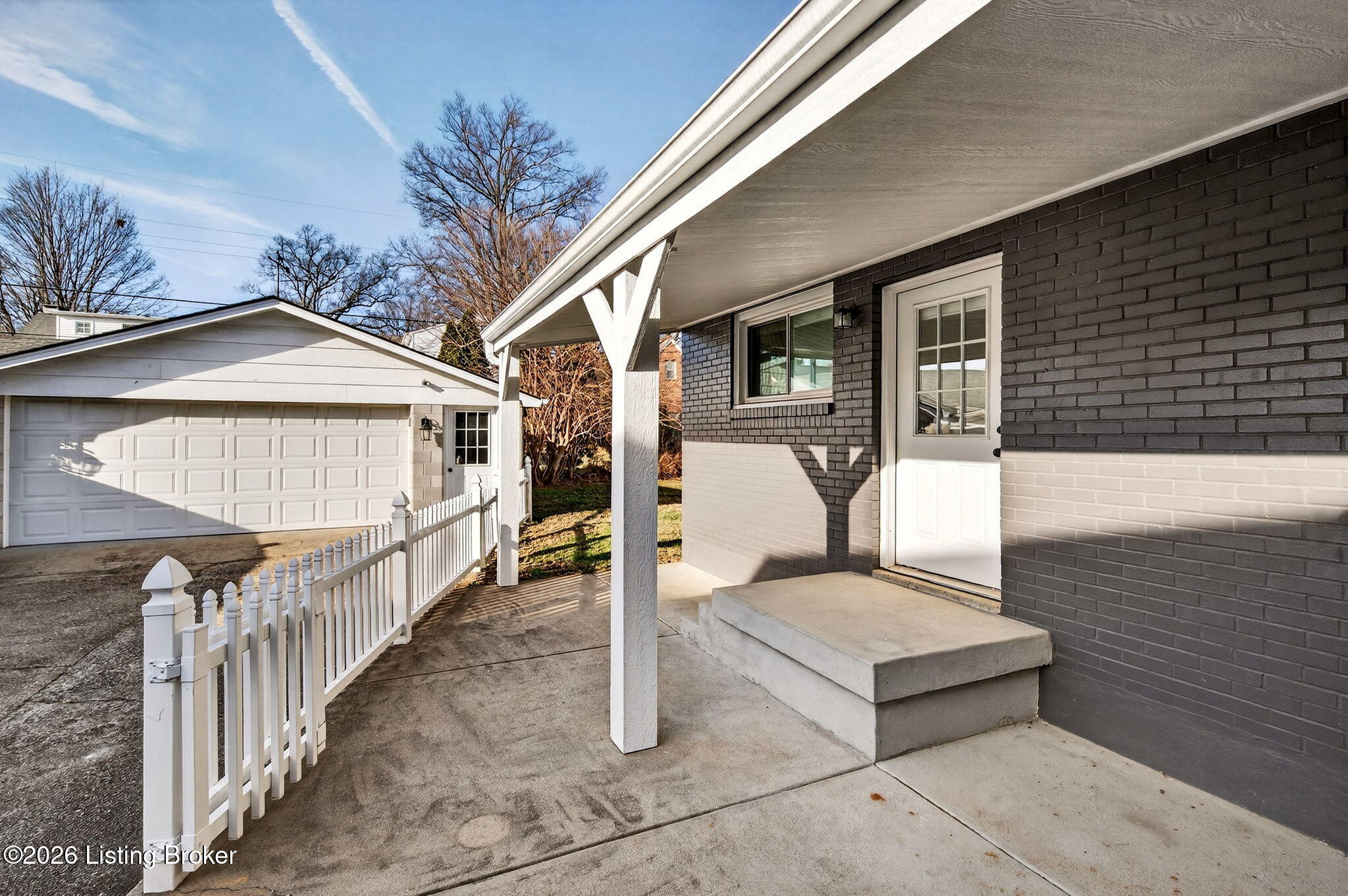 2403 Brighton Dr