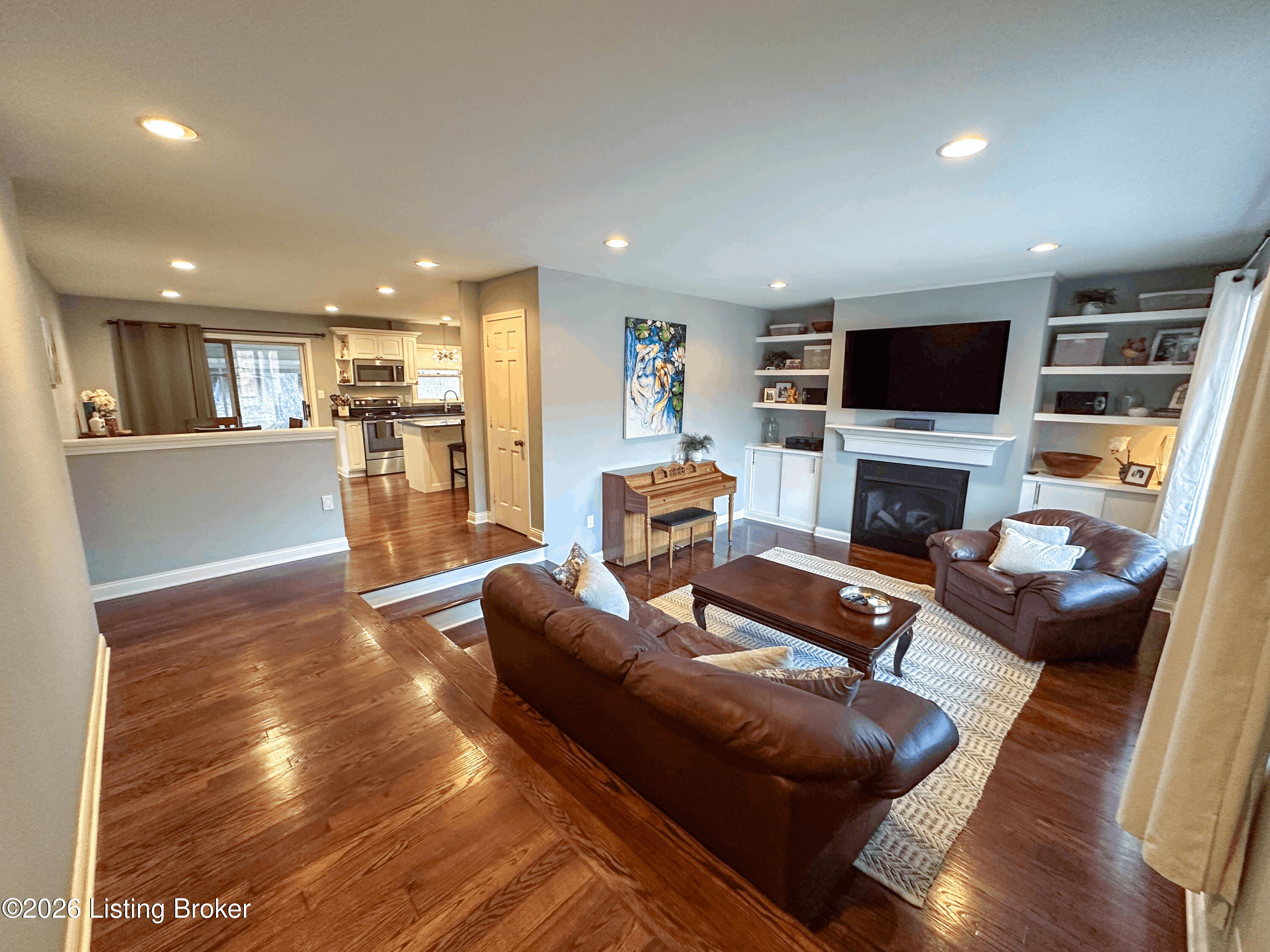 1321 Tycoon Way