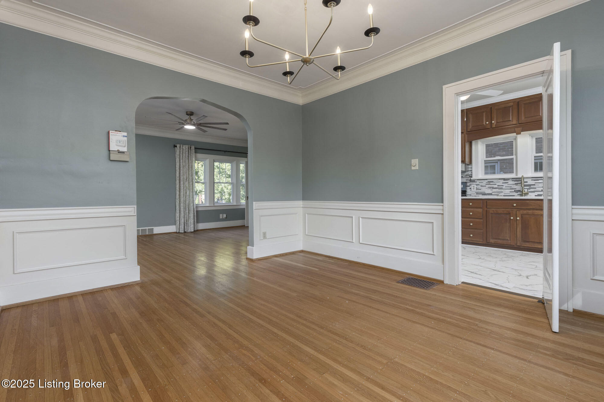 419 FAIRLAWN Rd