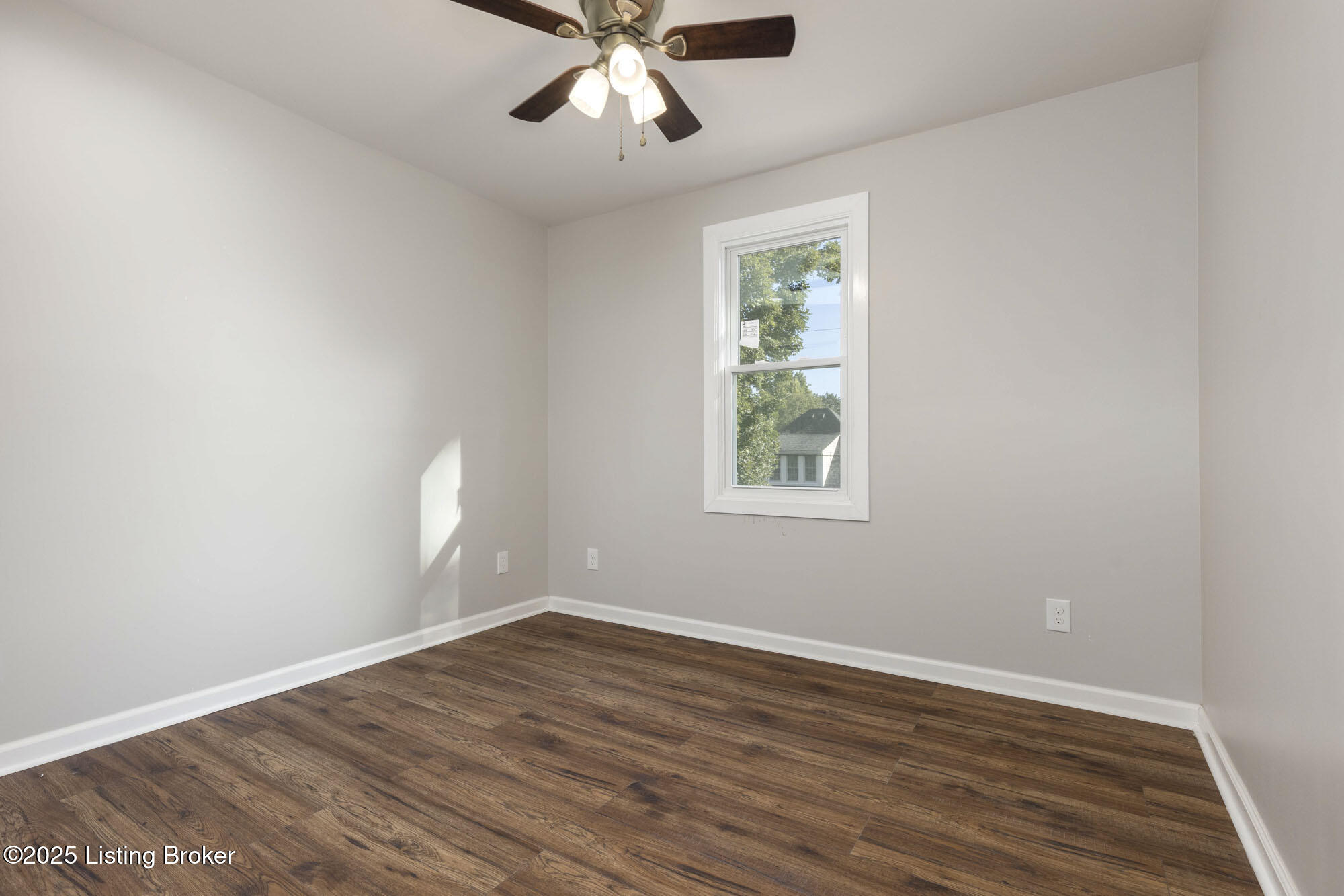 419 FAIRLAWN Rd