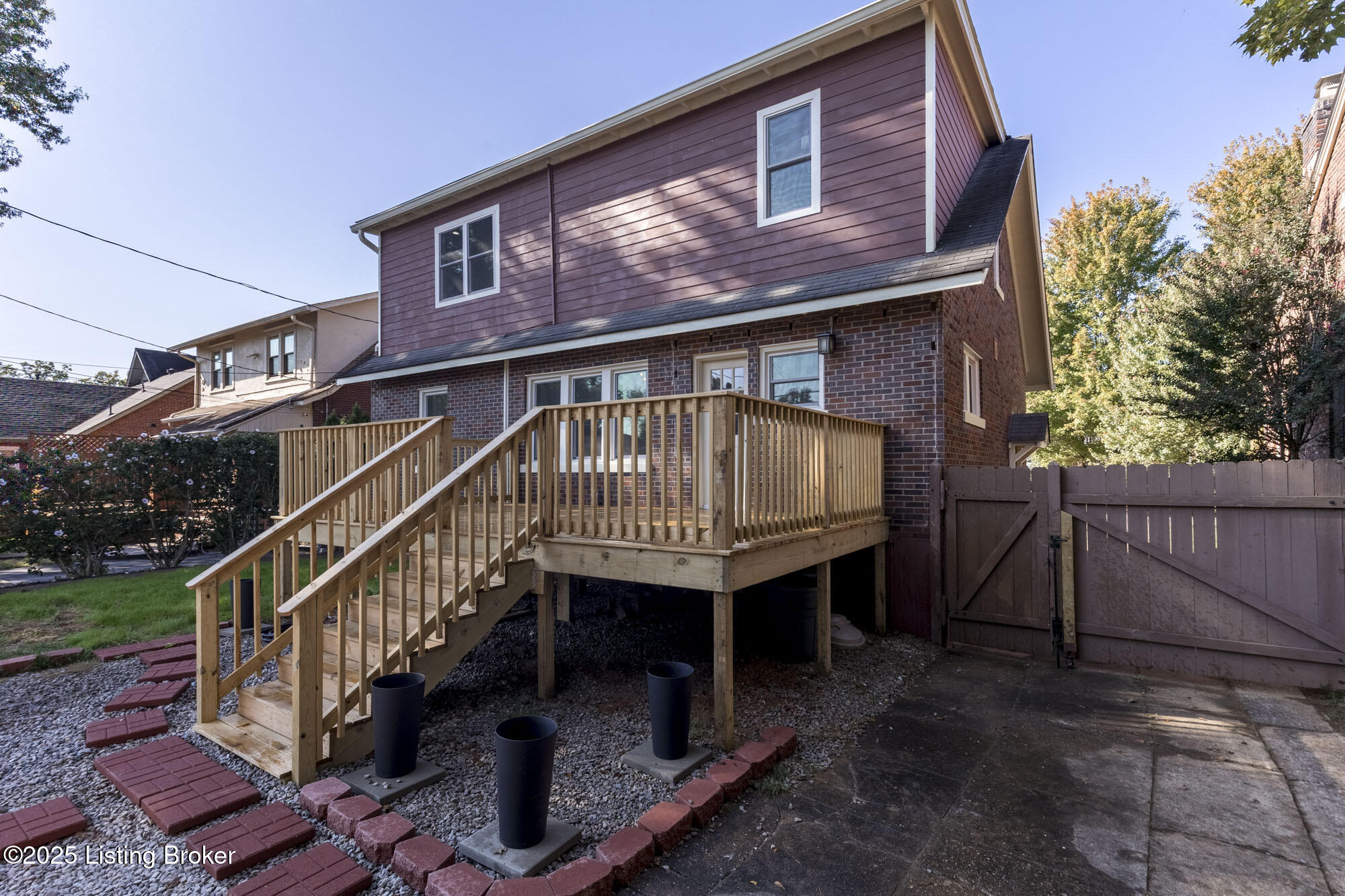419 FAIRLAWN Rd