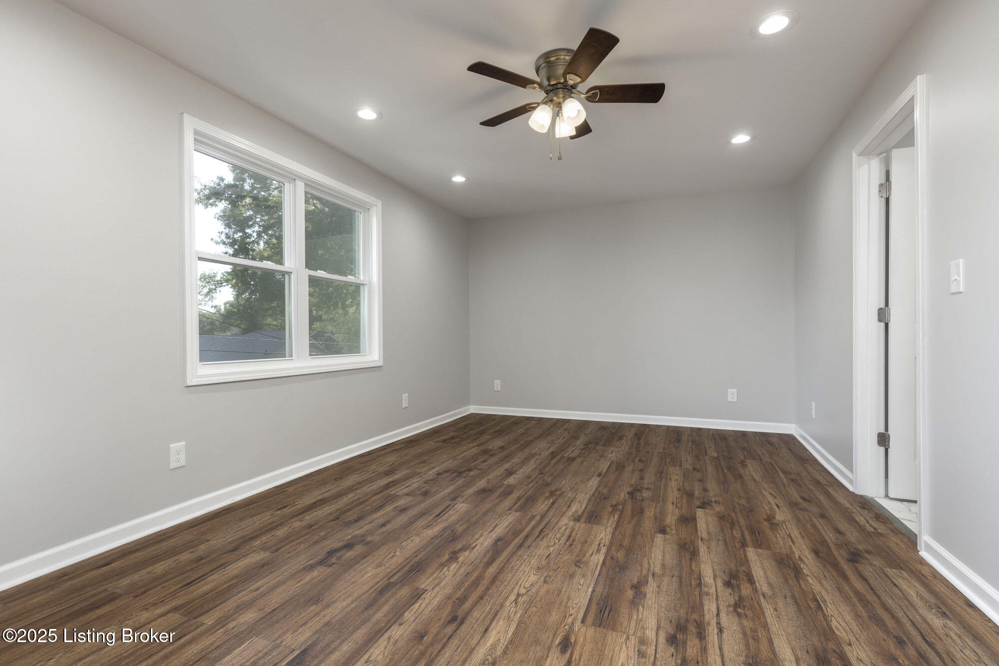419 FAIRLAWN Rd
