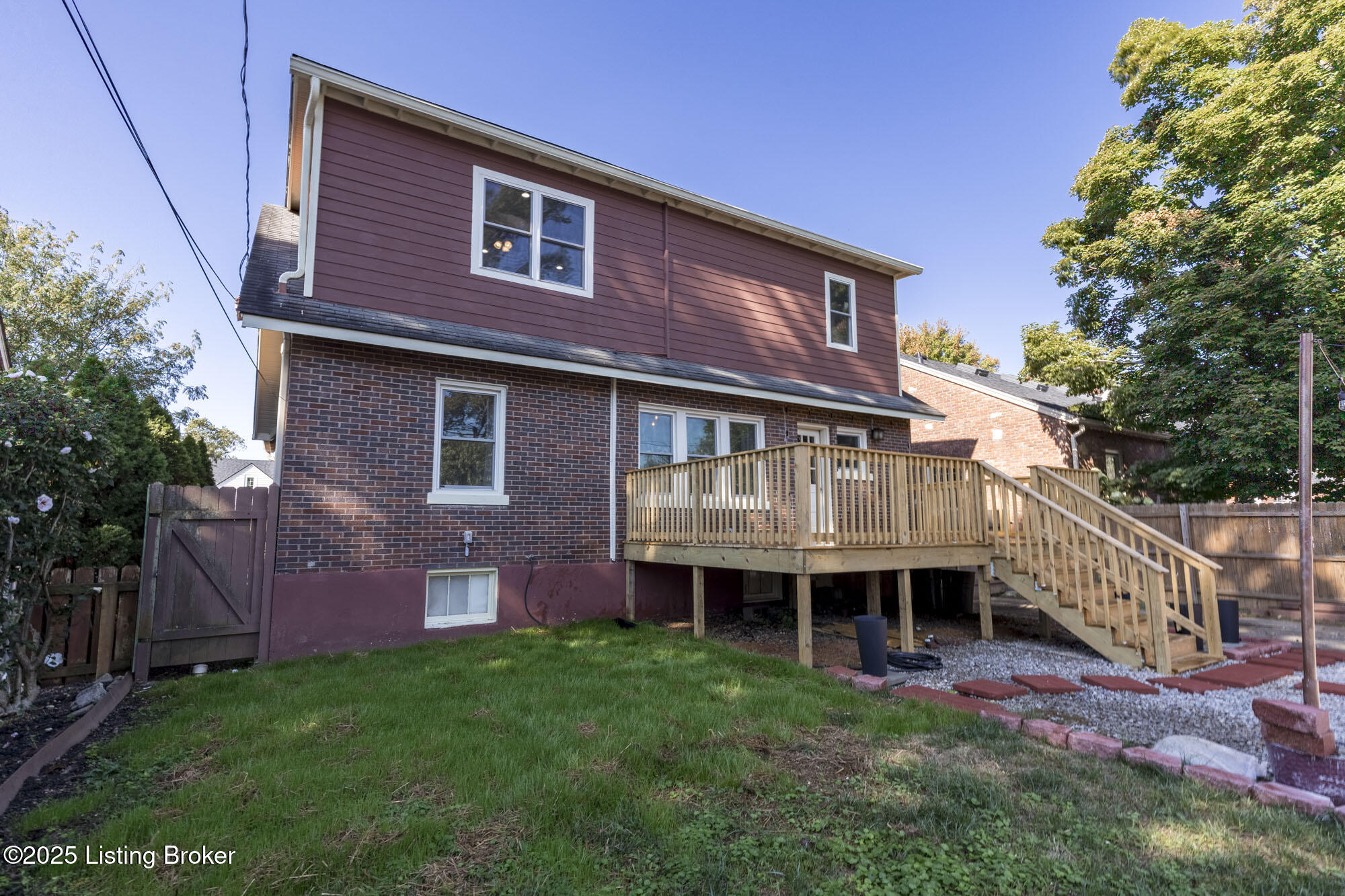 419 FAIRLAWN Rd