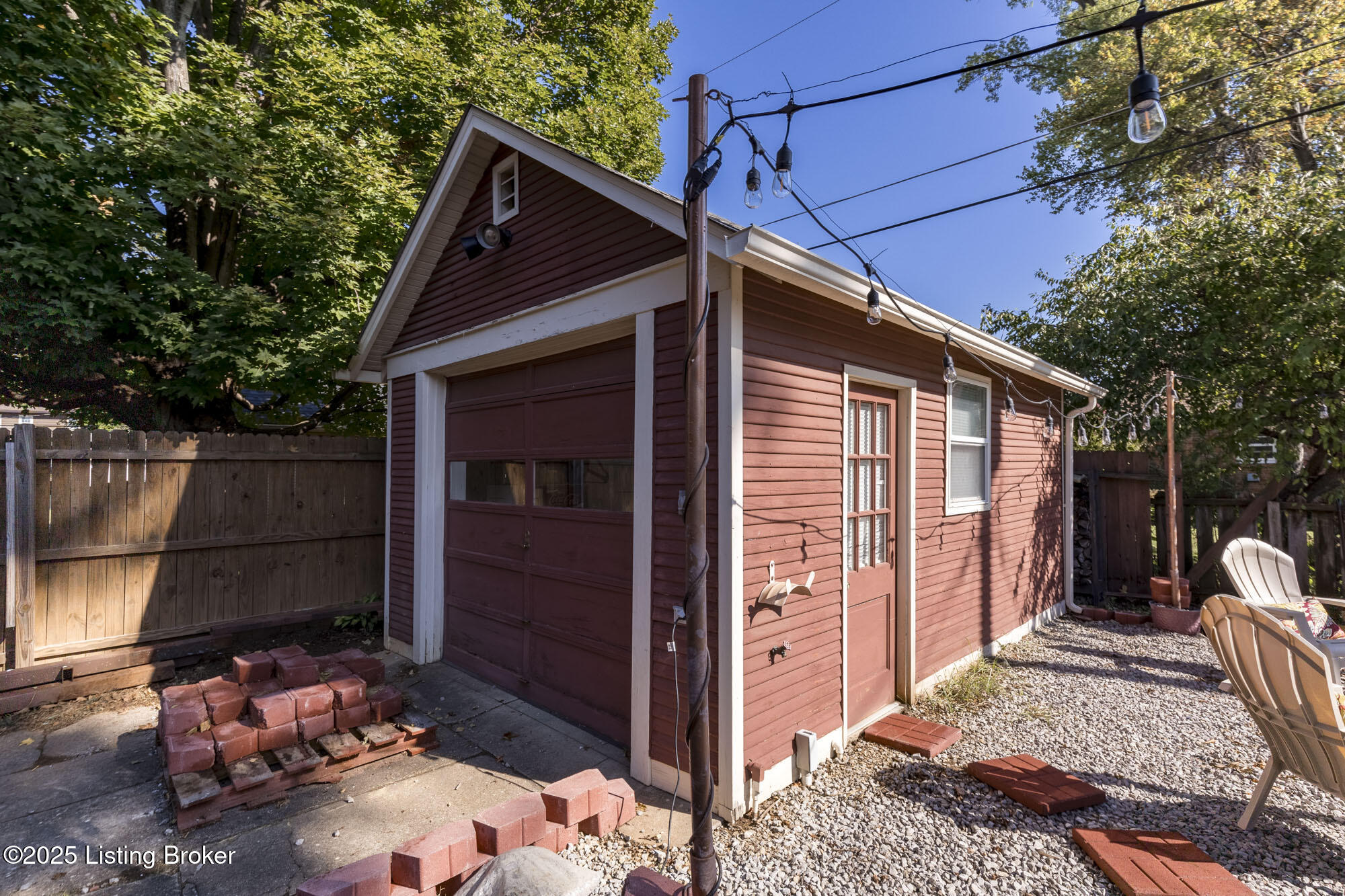 419 FAIRLAWN Rd