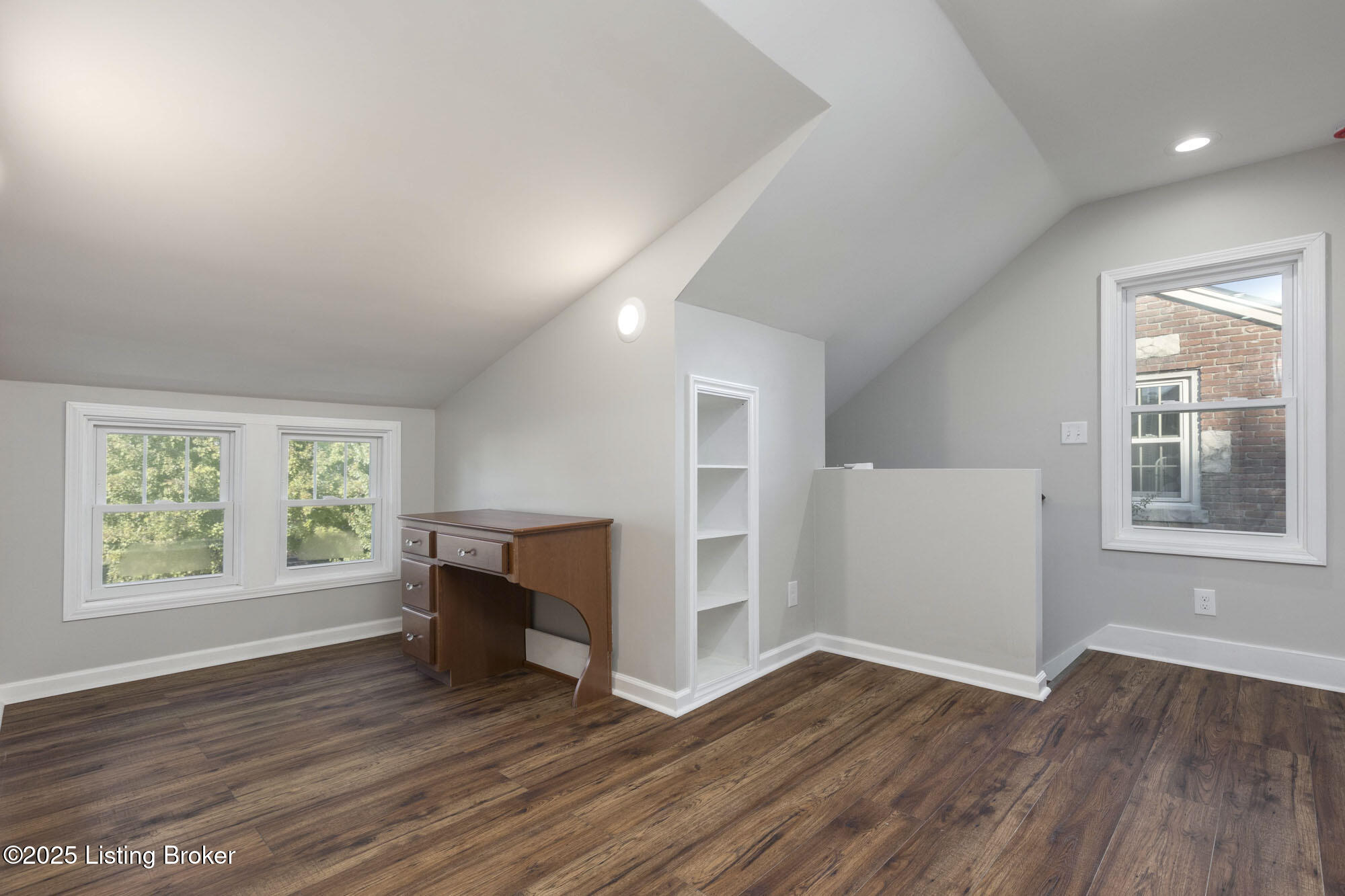 419 FAIRLAWN Rd