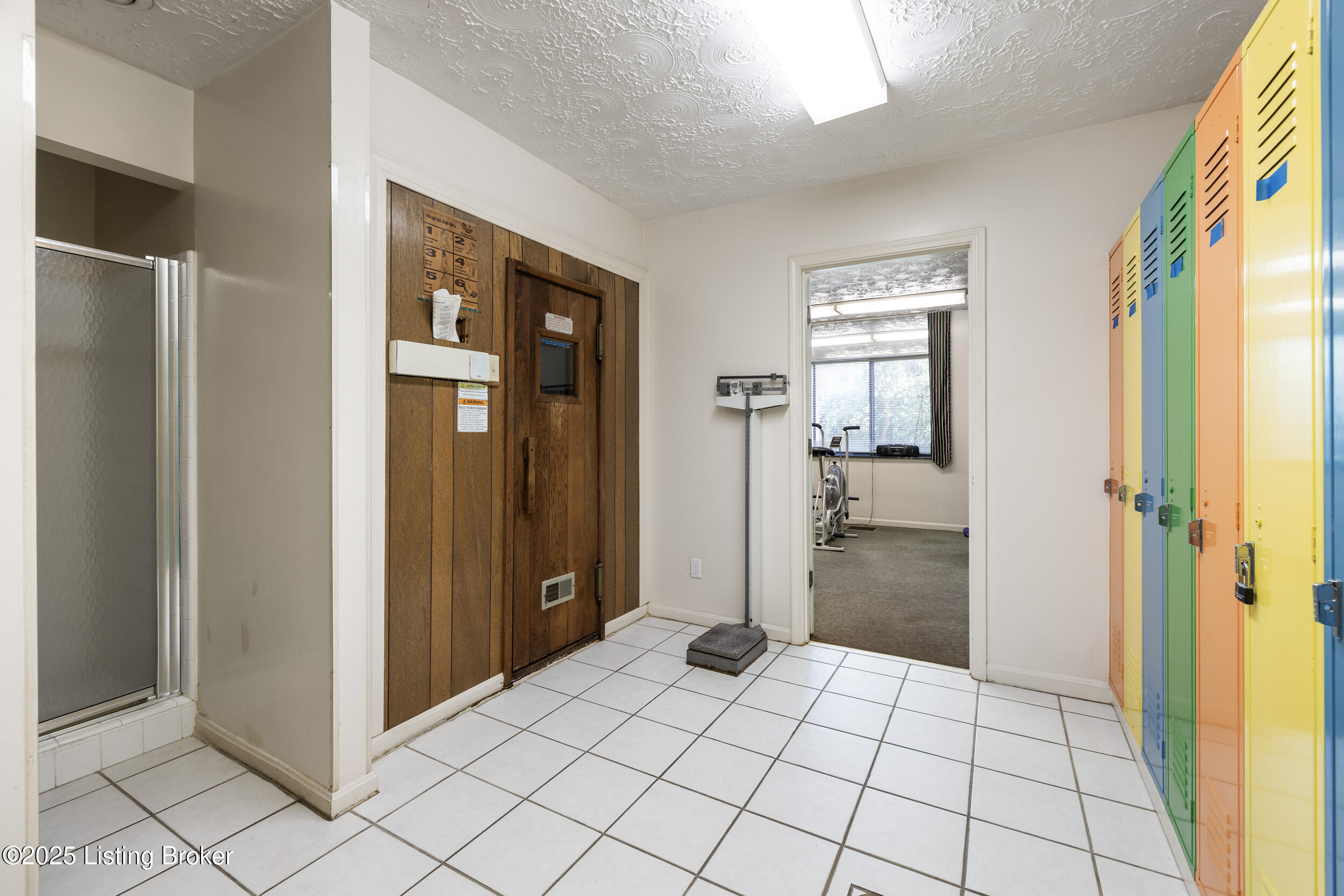 1600 Gardiner Ln 108
