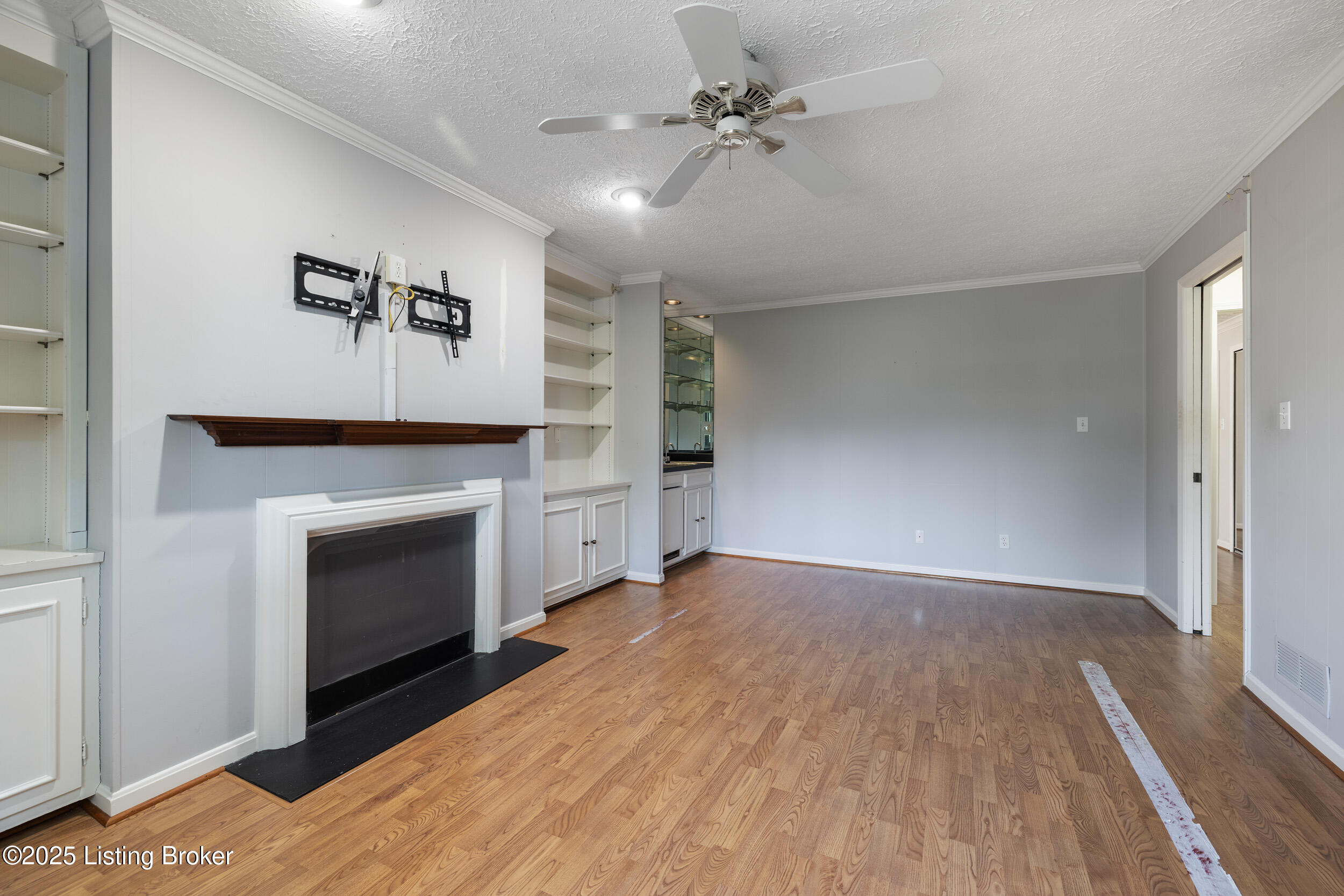 1600 Gardiner Ln 108