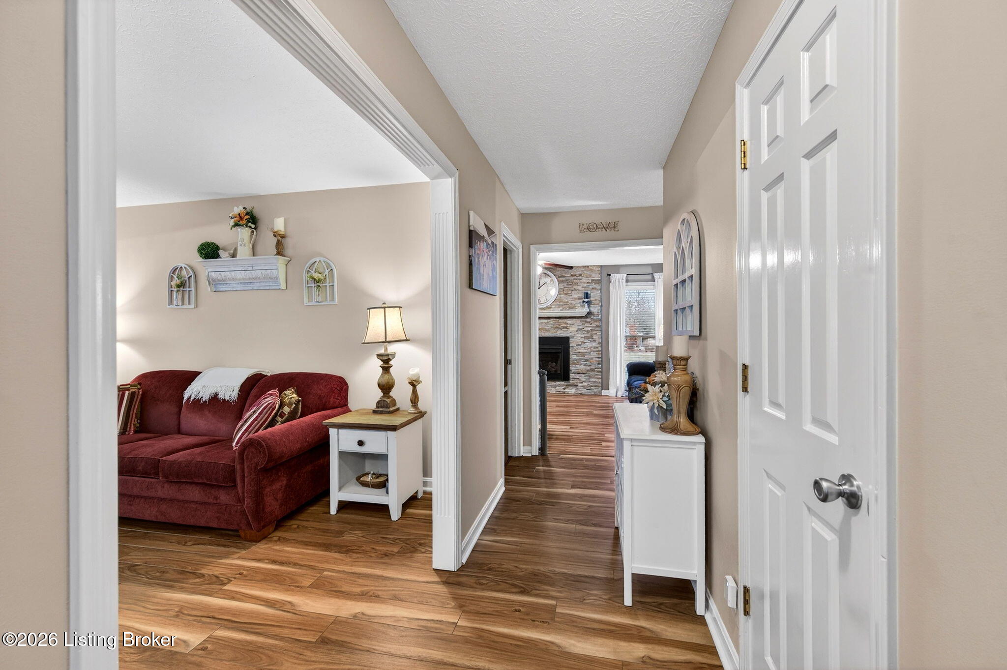 4809 Fox Chase Dr