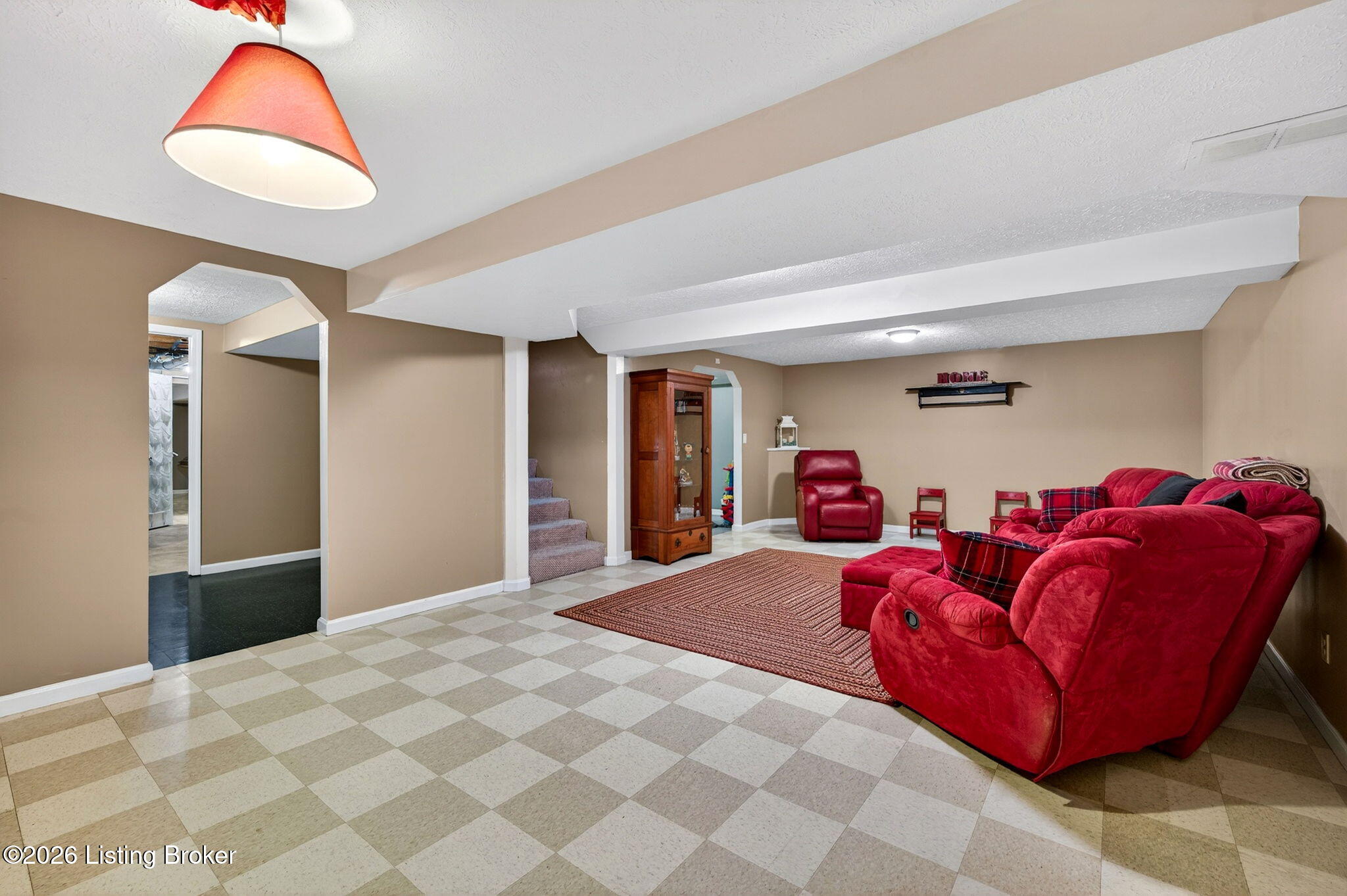 4809 Fox Chase Dr