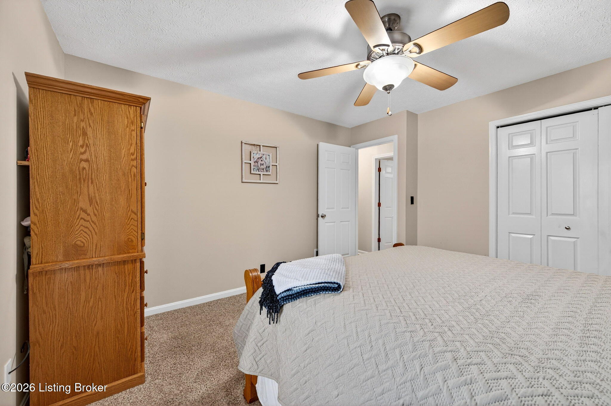 4809 Fox Chase Dr