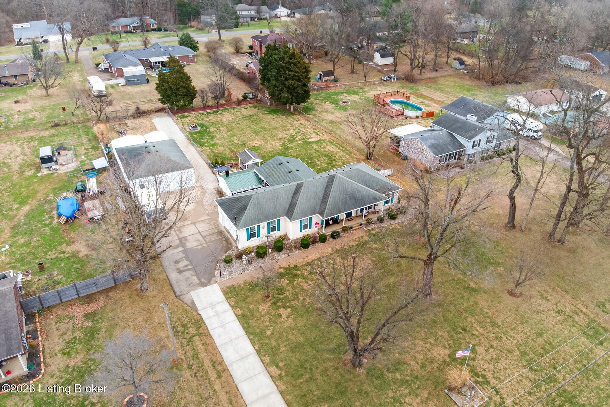 4809 Fox Chase Dr
