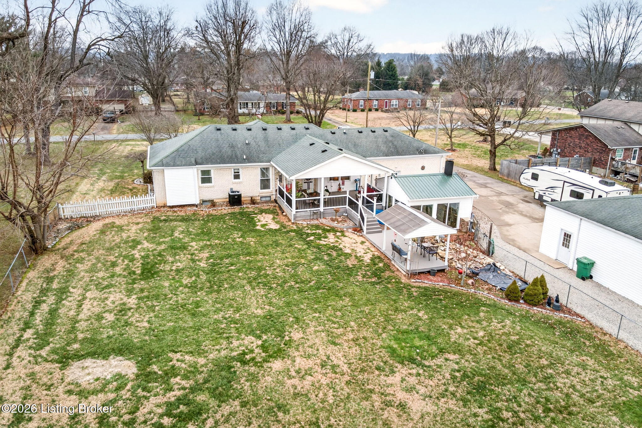 4809 Fox Chase Dr