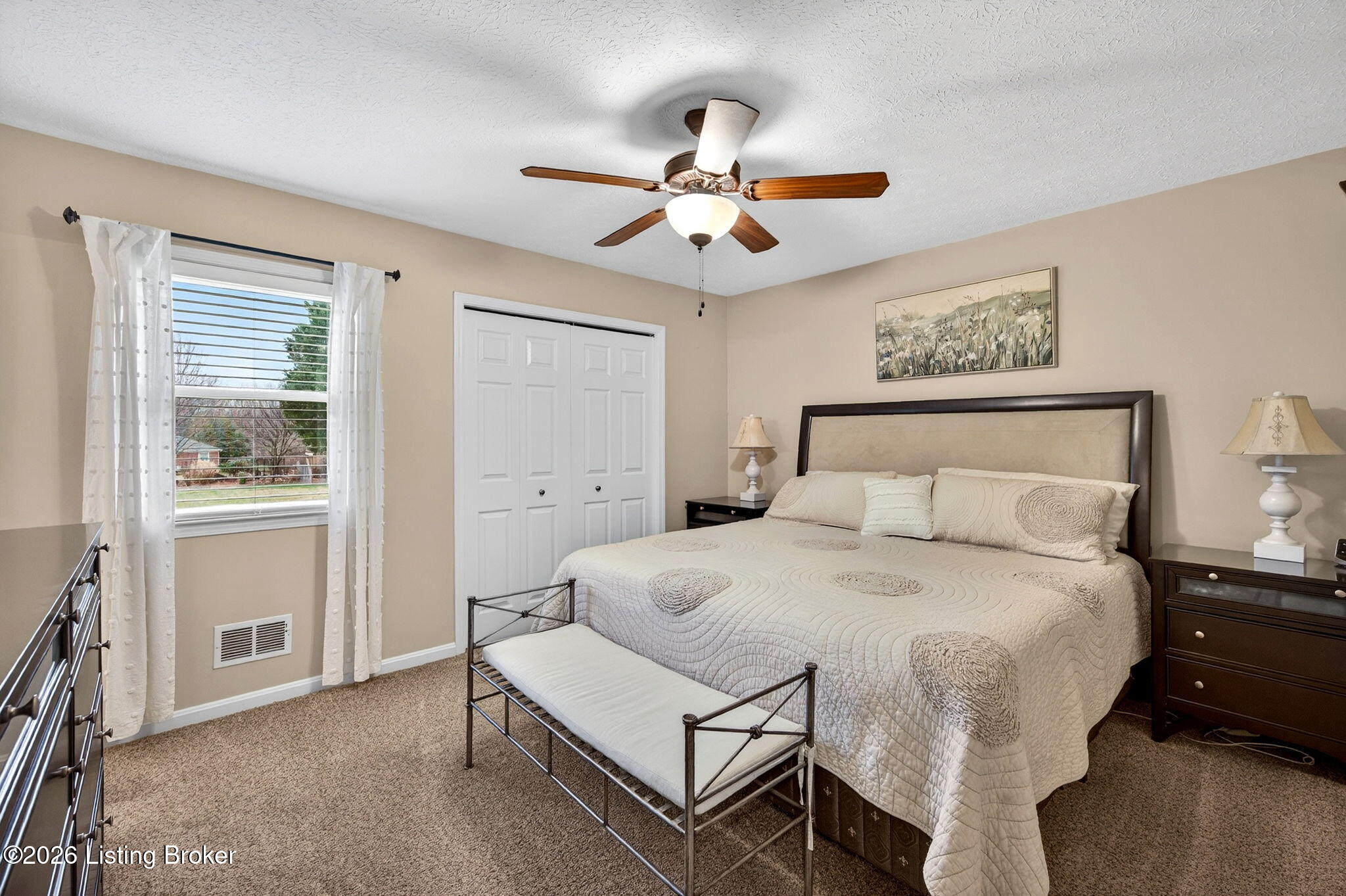 4809 Fox Chase Dr