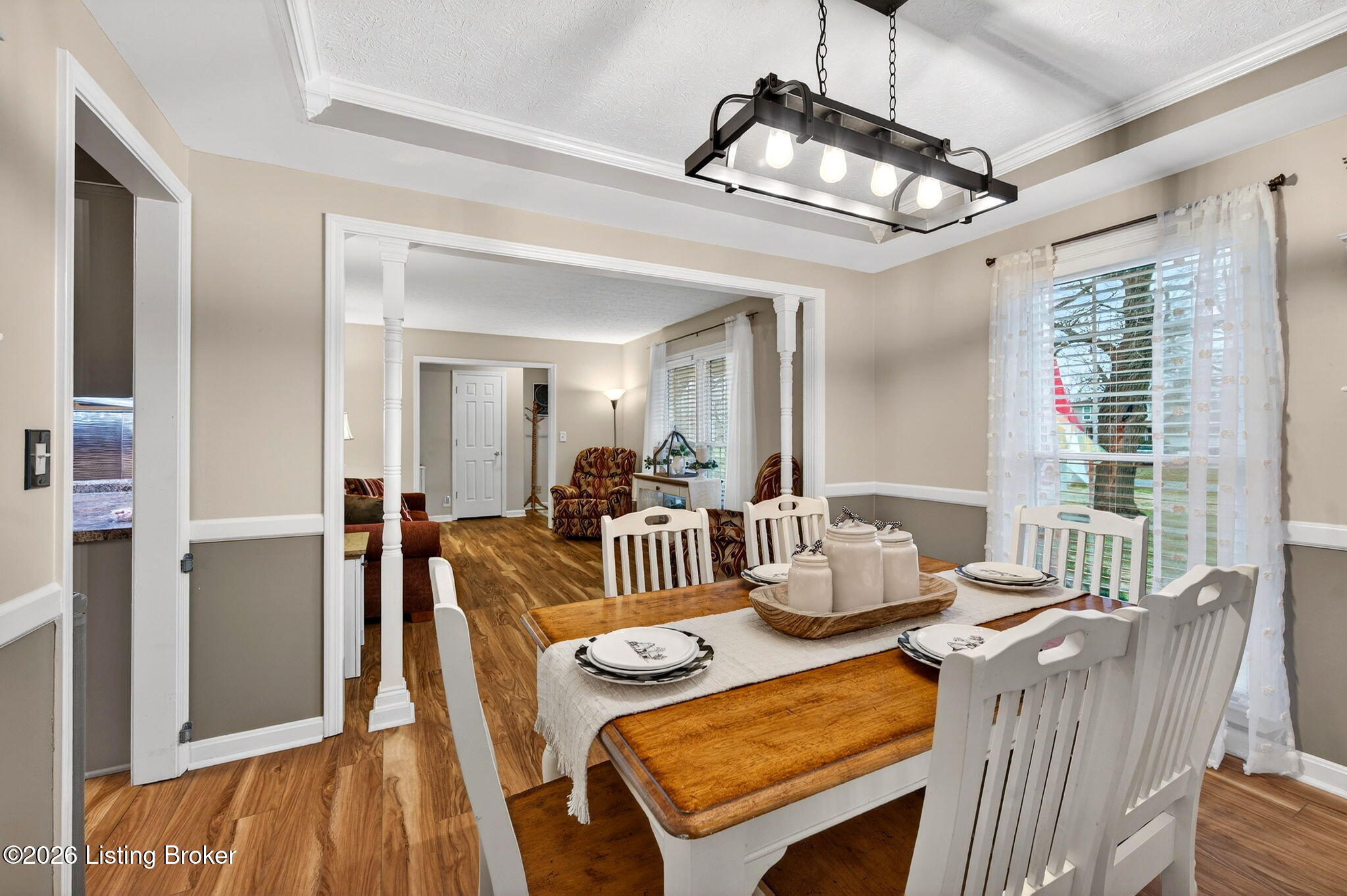 4809 Fox Chase Dr