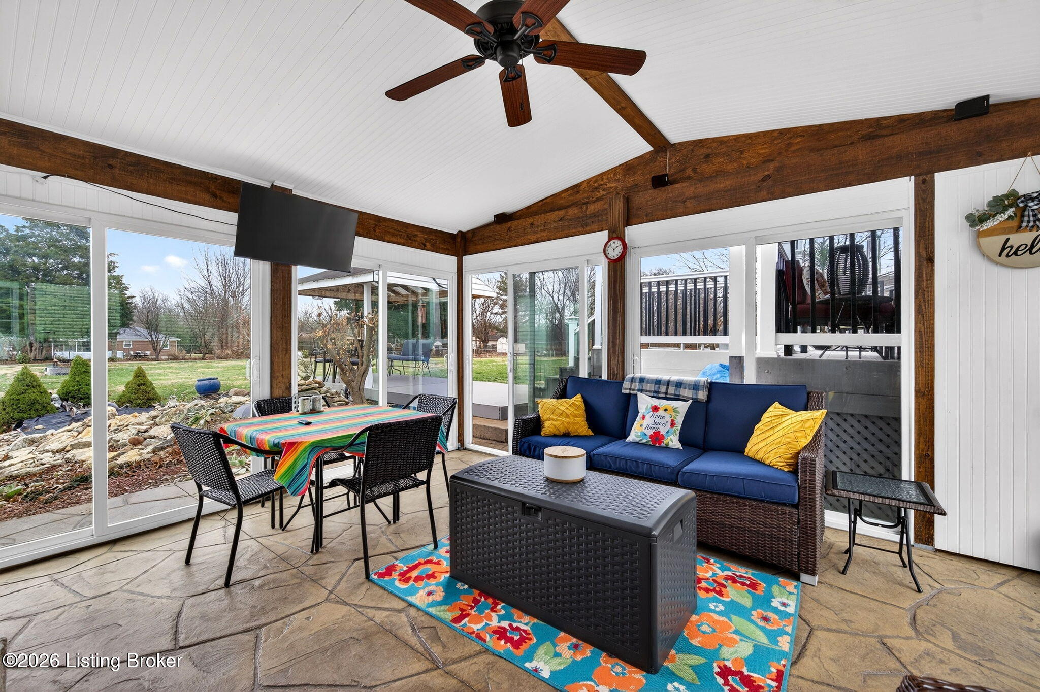 4809 Fox Chase Dr