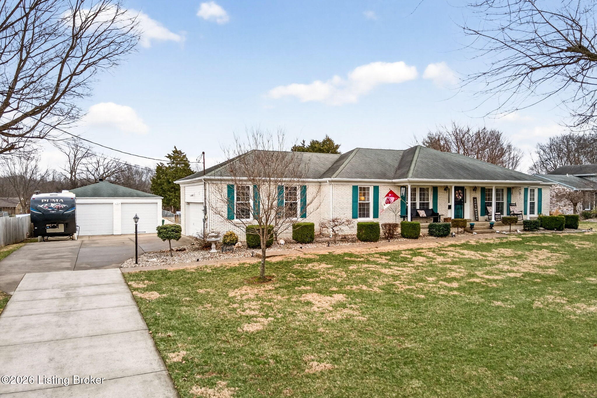 4809 Fox Chase Dr