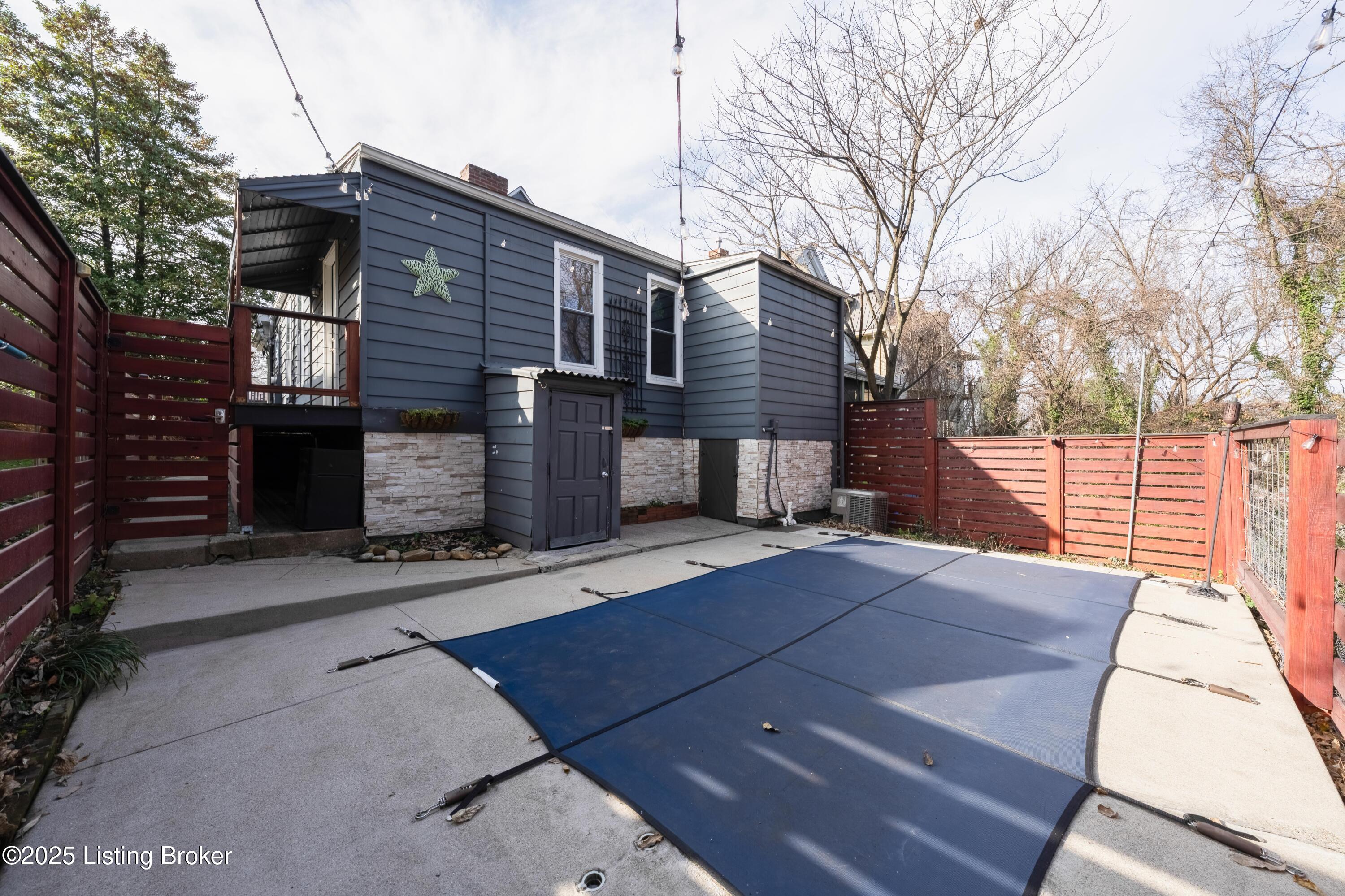 167 N Keats Ave