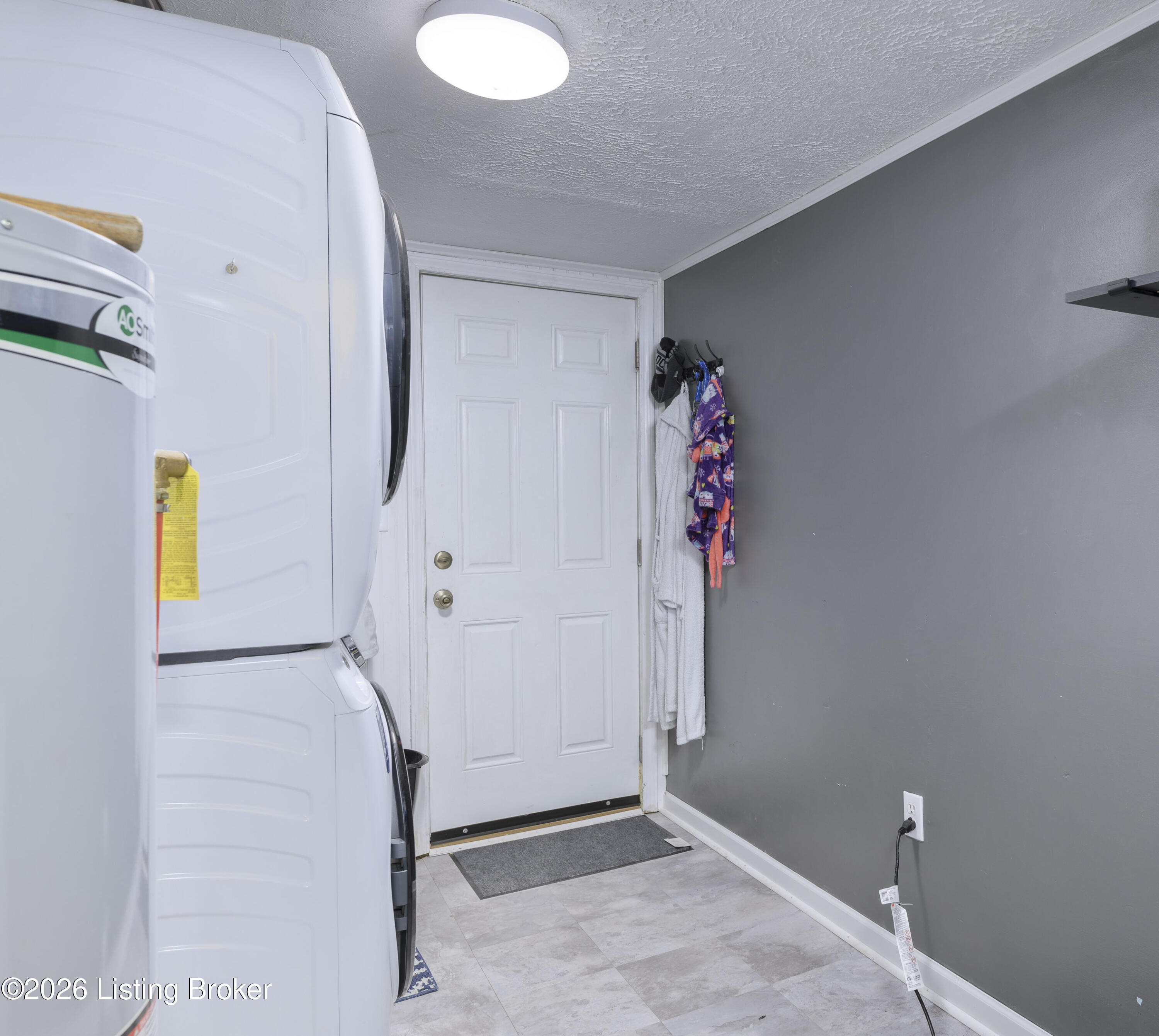 3814 Iron Horse Way