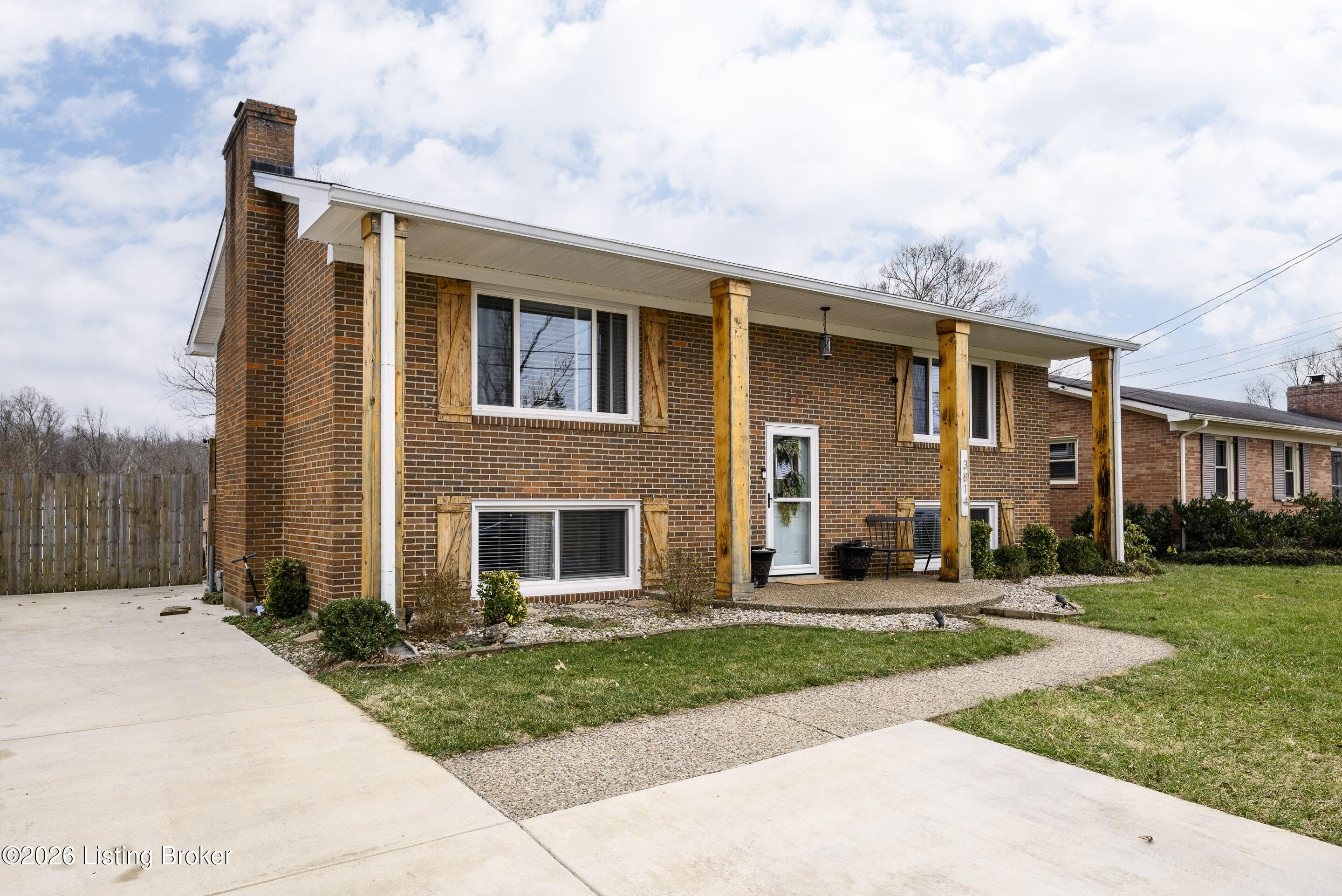 3814 Iron Horse Way