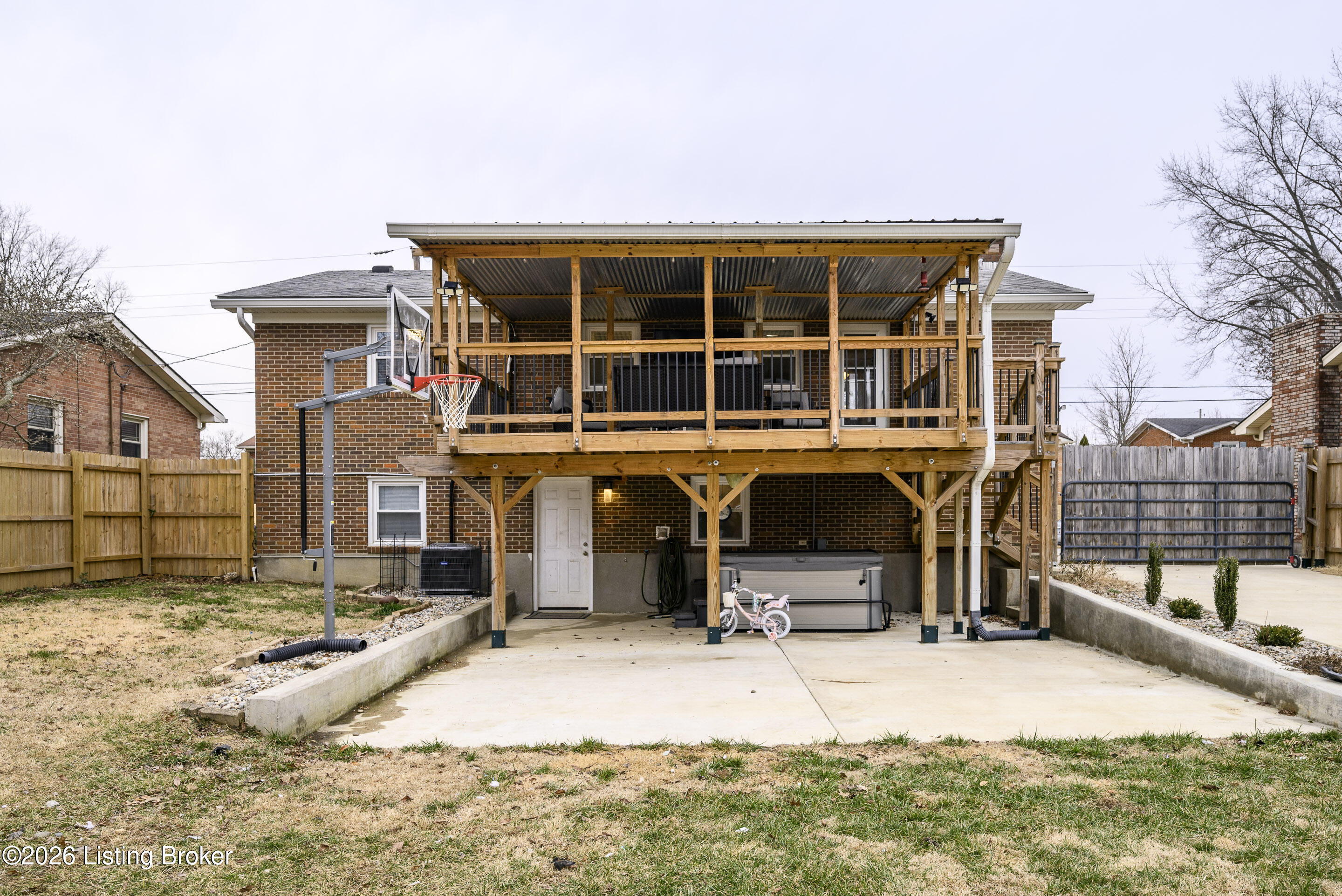 3814 Iron Horse Way