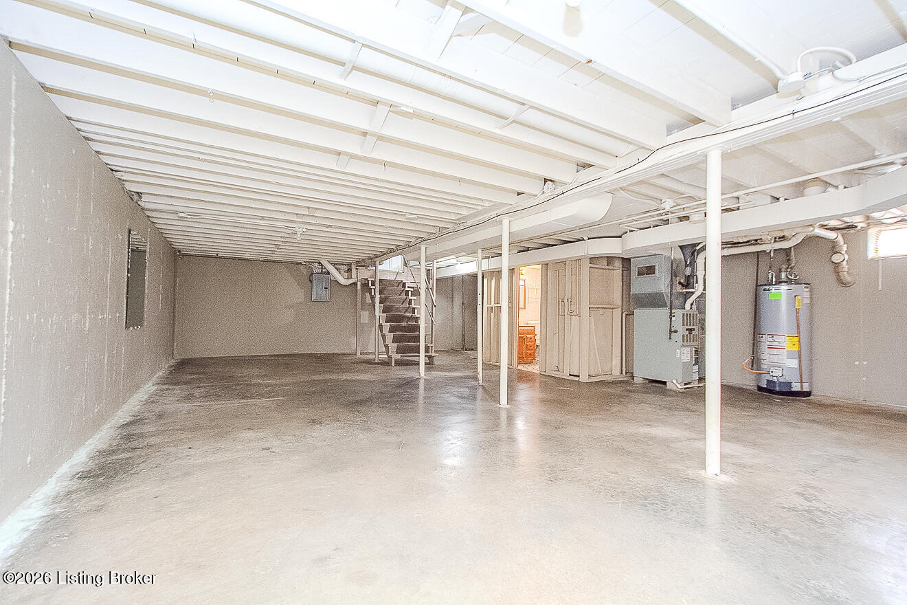 1502 Hobart Ct