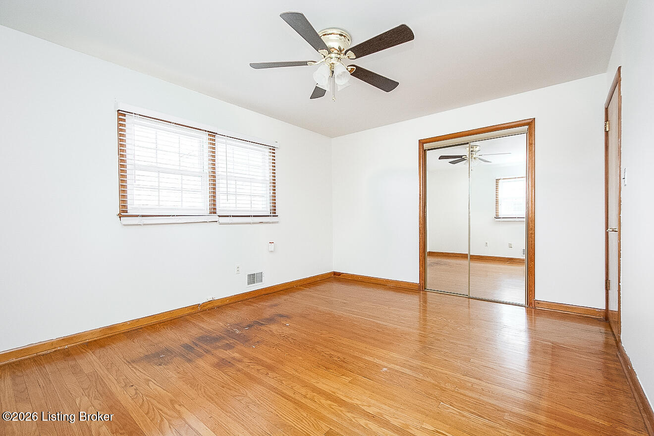 1502 Hobart Ct