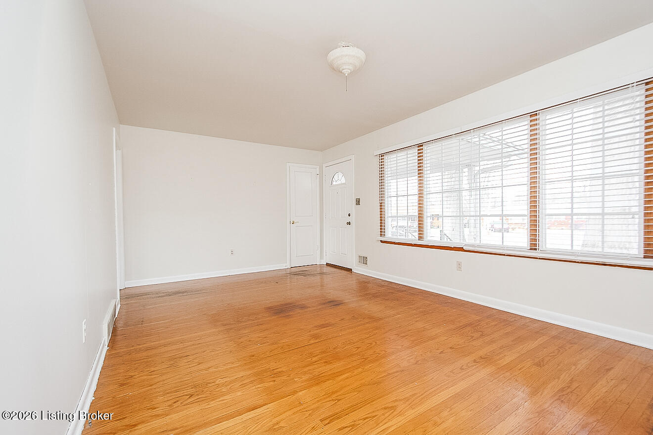 1502 Hobart Ct