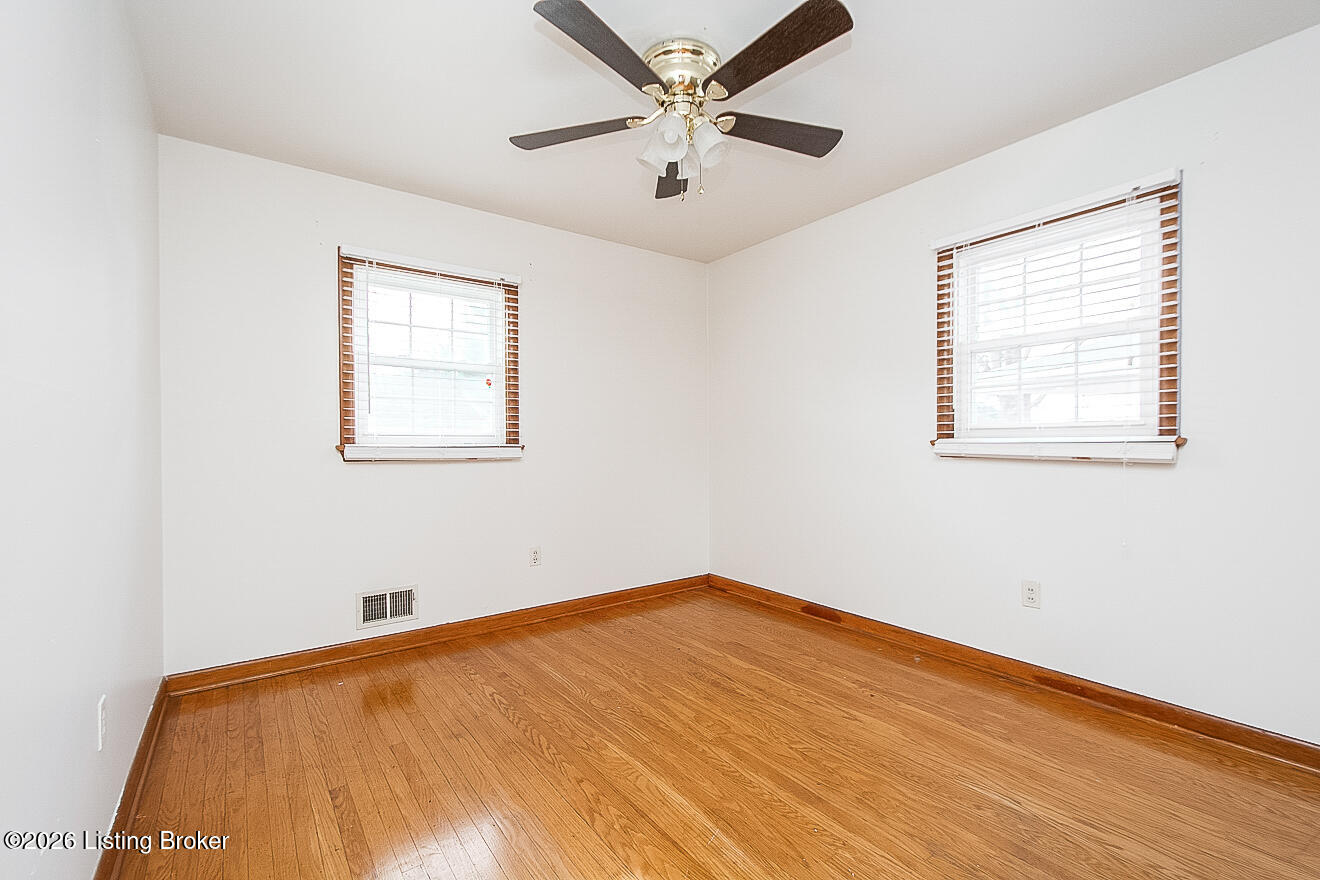 1502 Hobart Ct