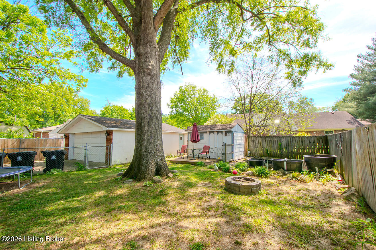 1502 Hobart Ct