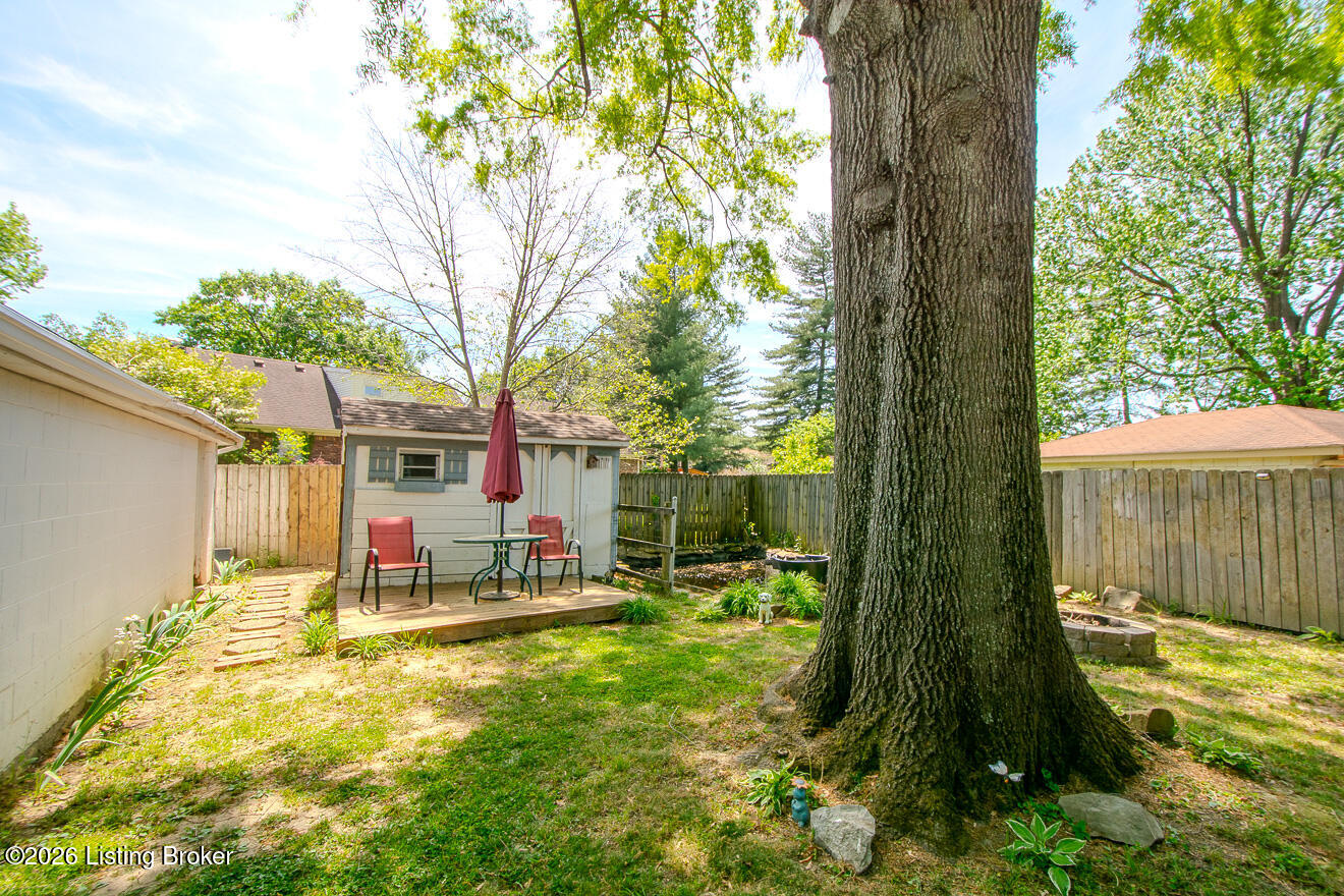 1502 Hobart Ct