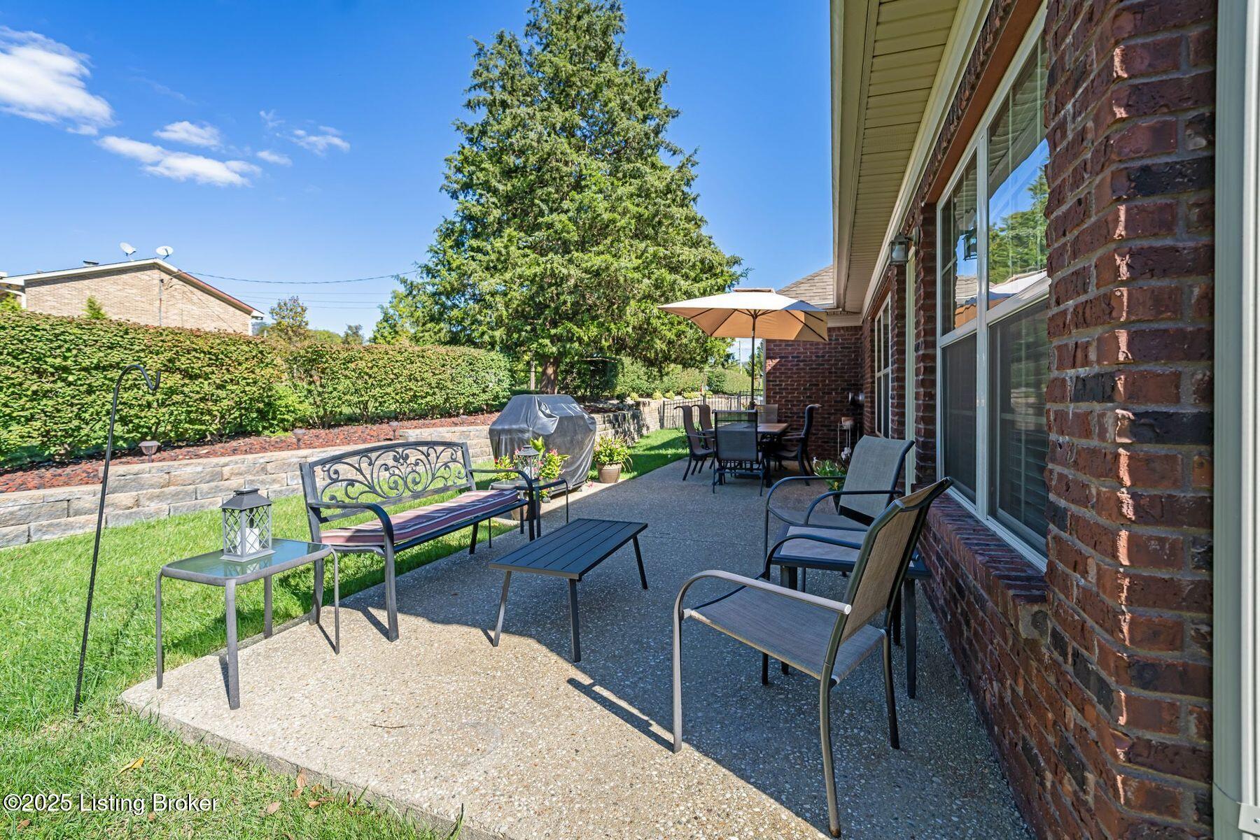 10013 Cedar Garden Dr