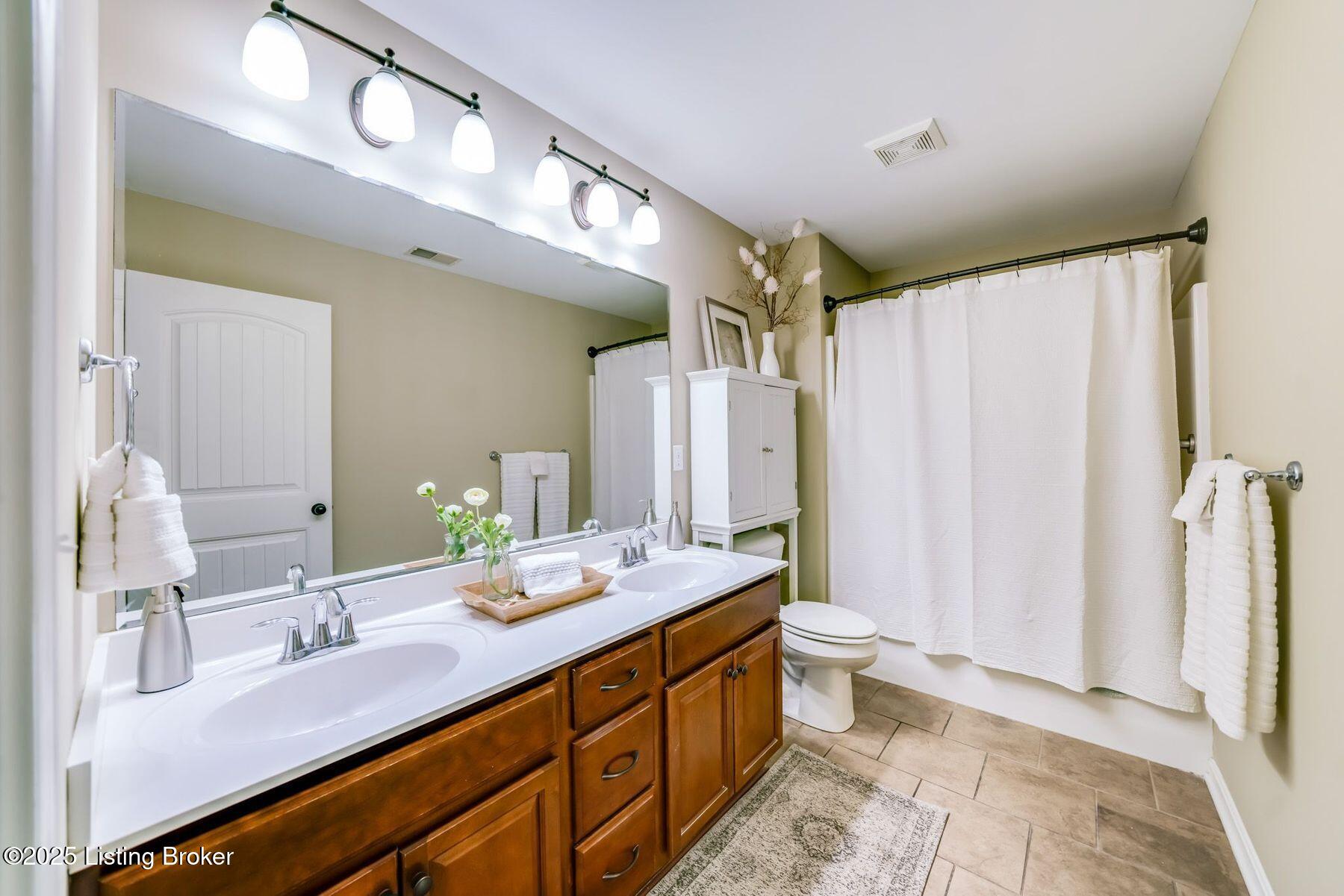 10013 Cedar Garden Dr