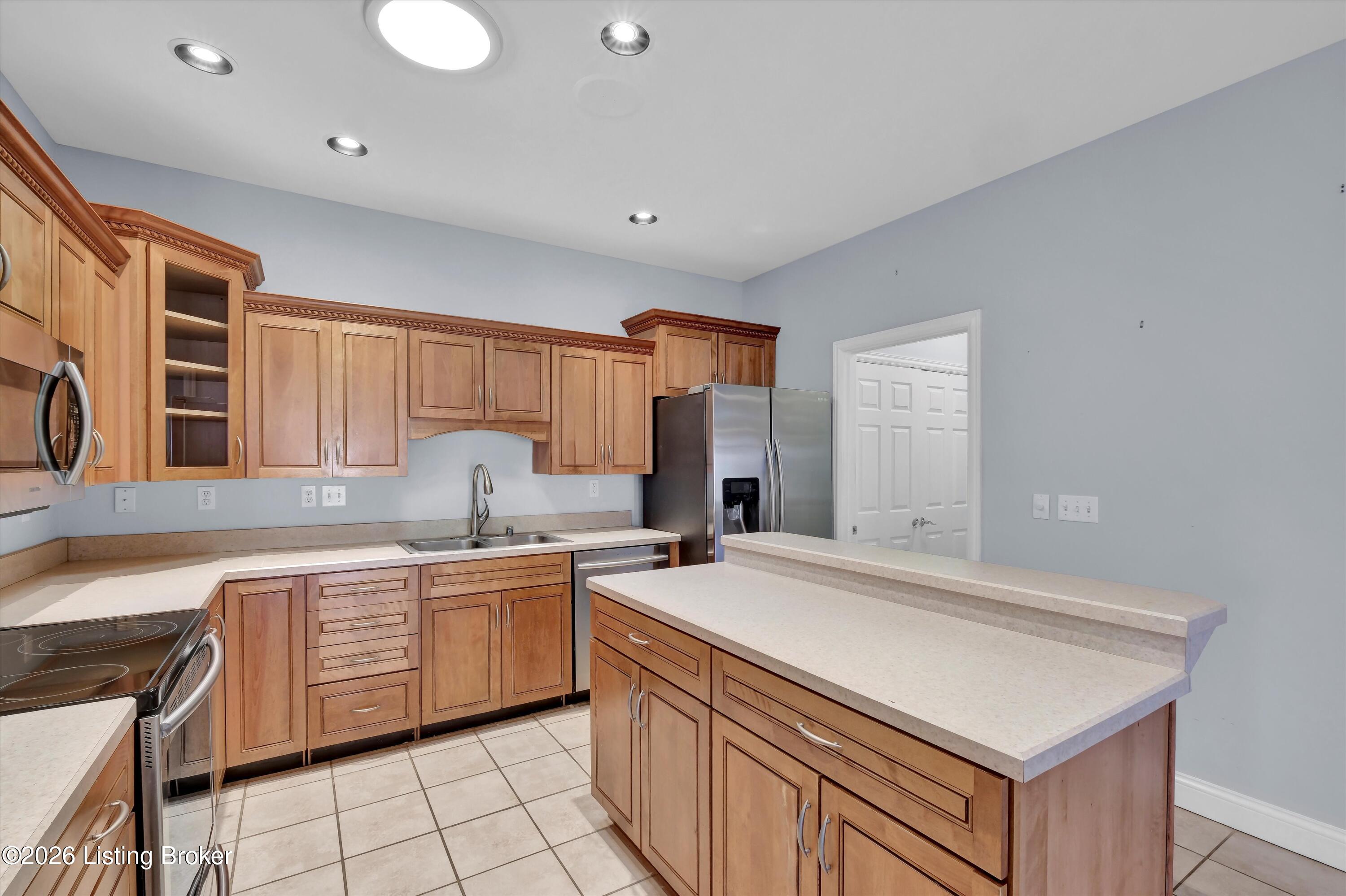 10614 Savoy Ct
