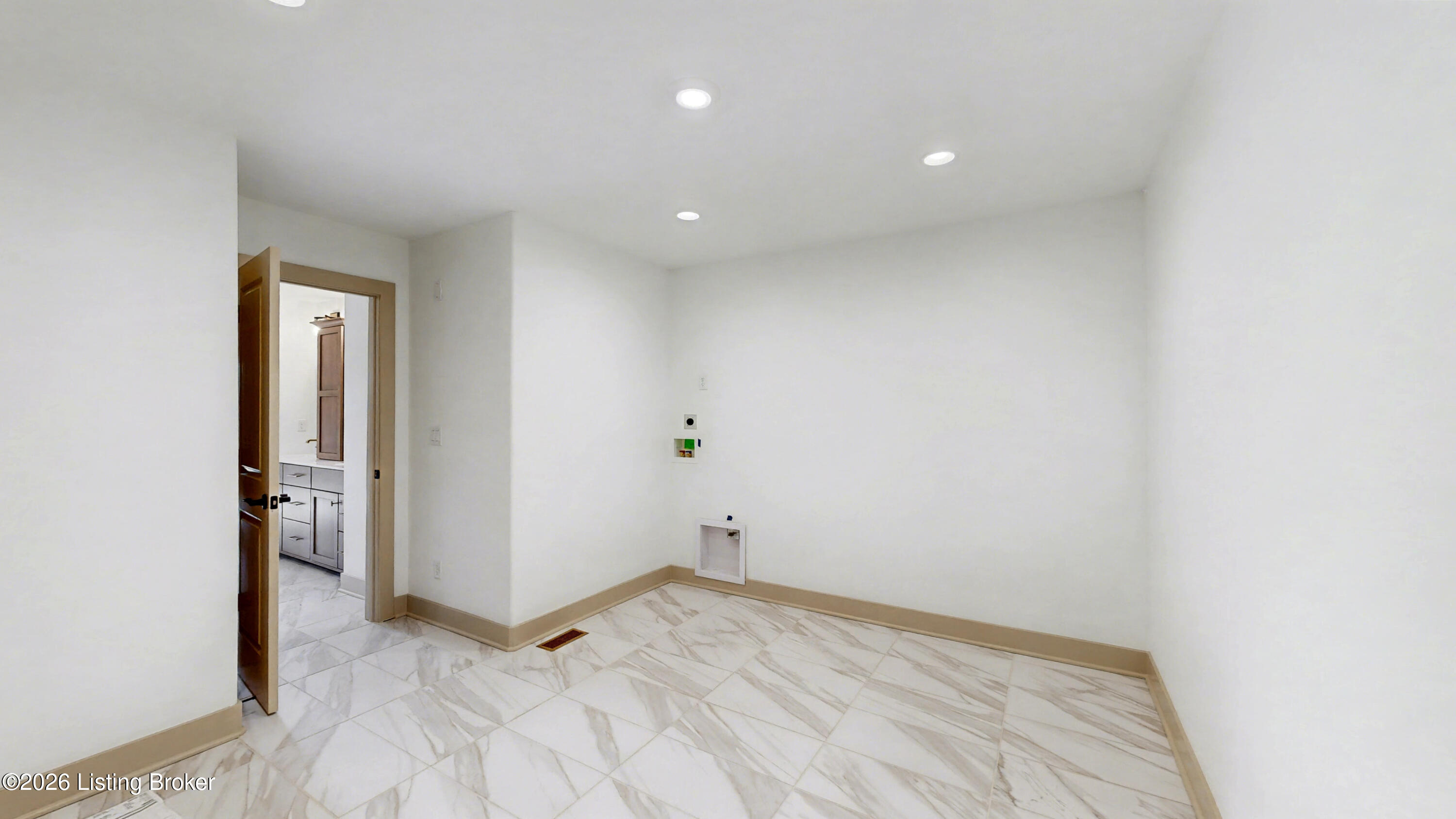 10402 Martinside Dr