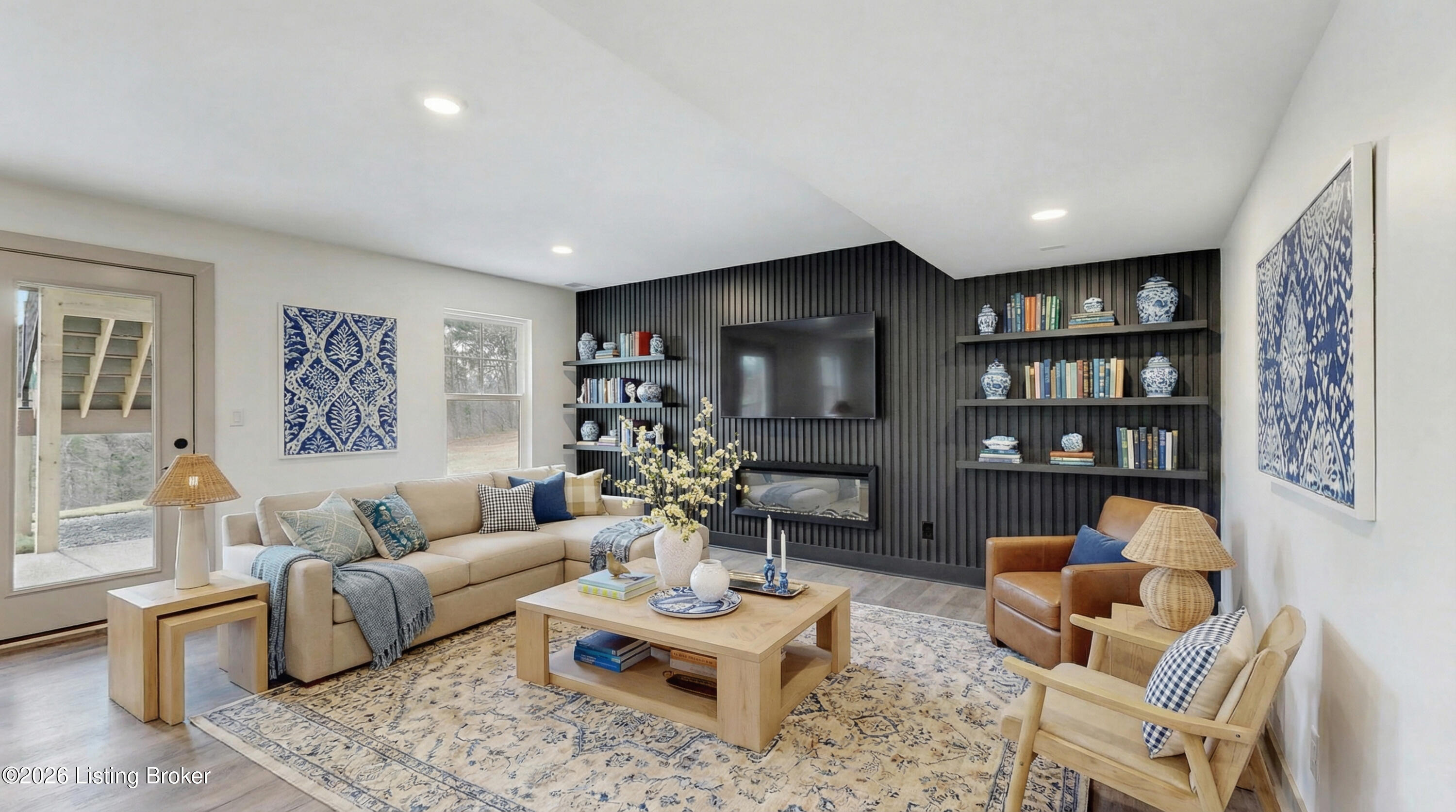10402 Martinside Dr